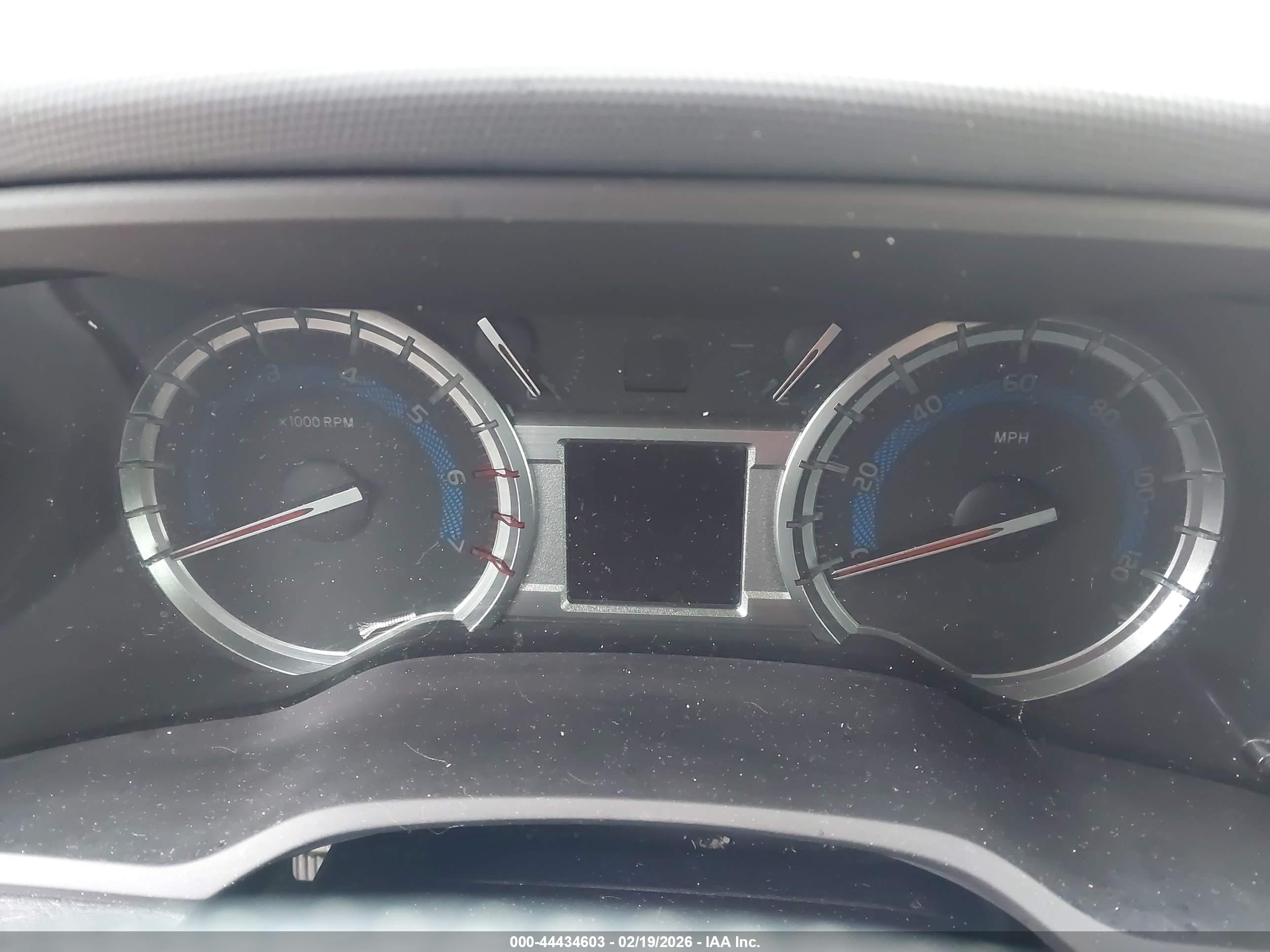 TOYOTA 4RUNNER image 7