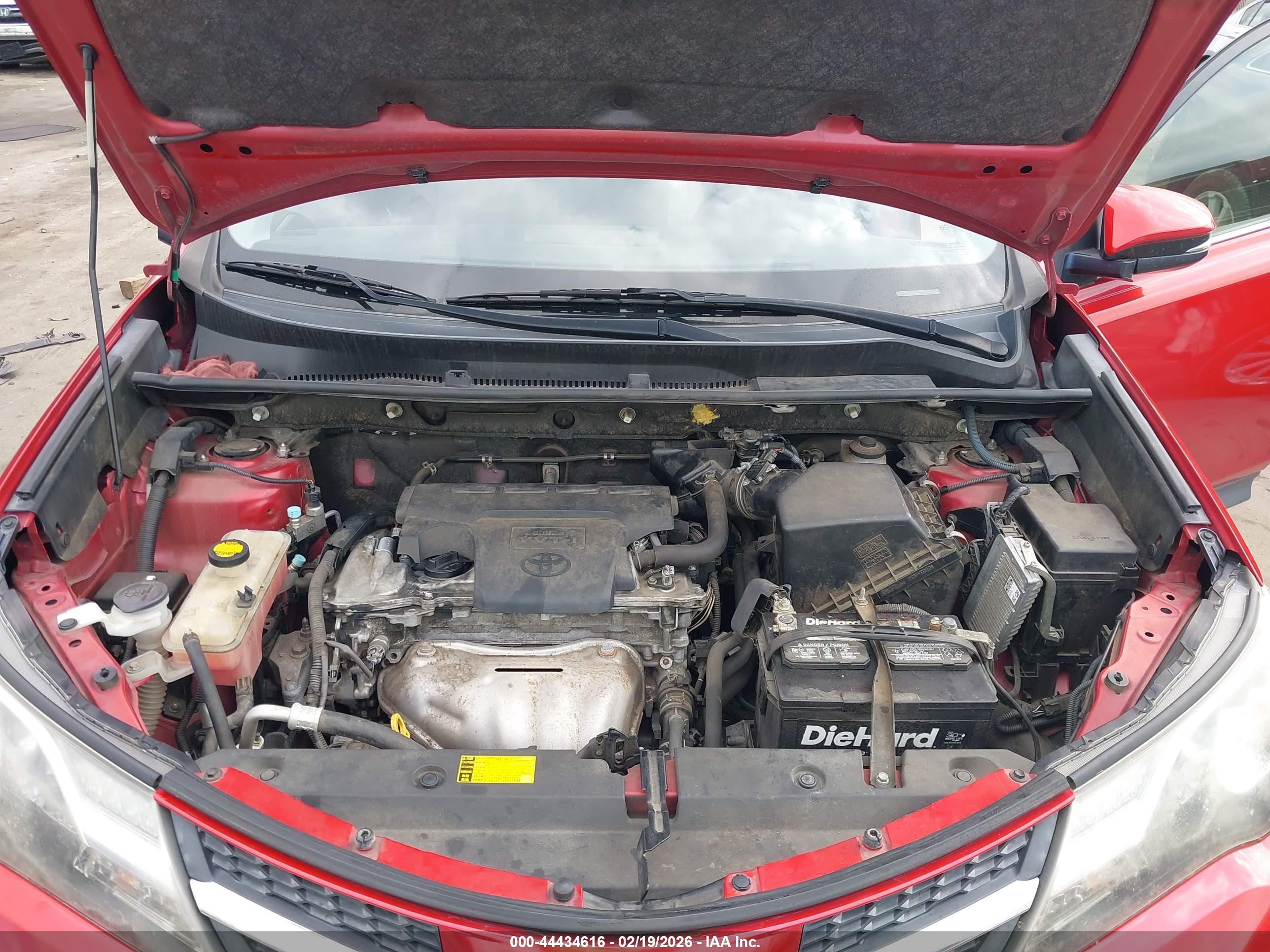 TOYOTA RAV4 image 10