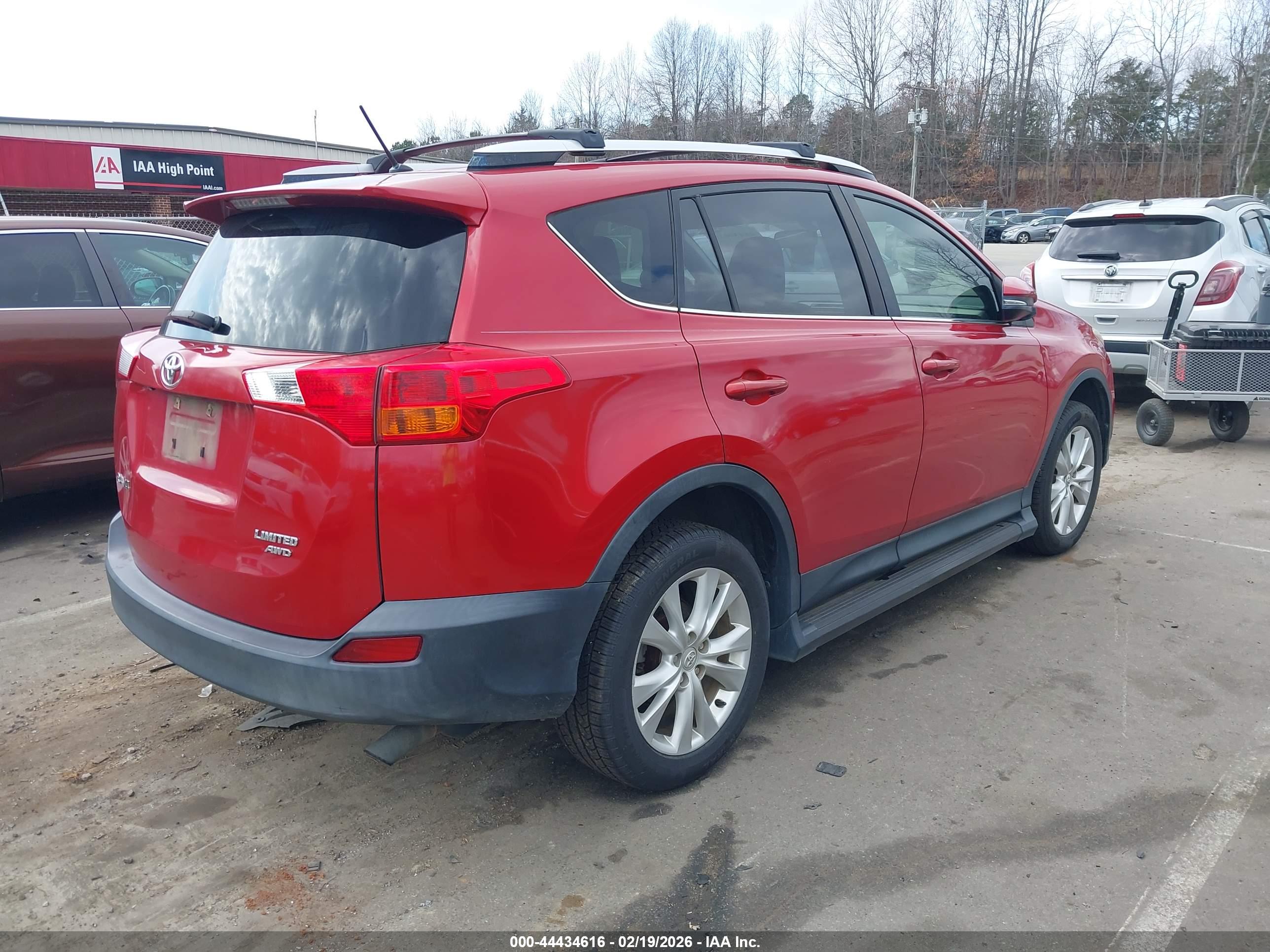 TOYOTA RAV4 image 4