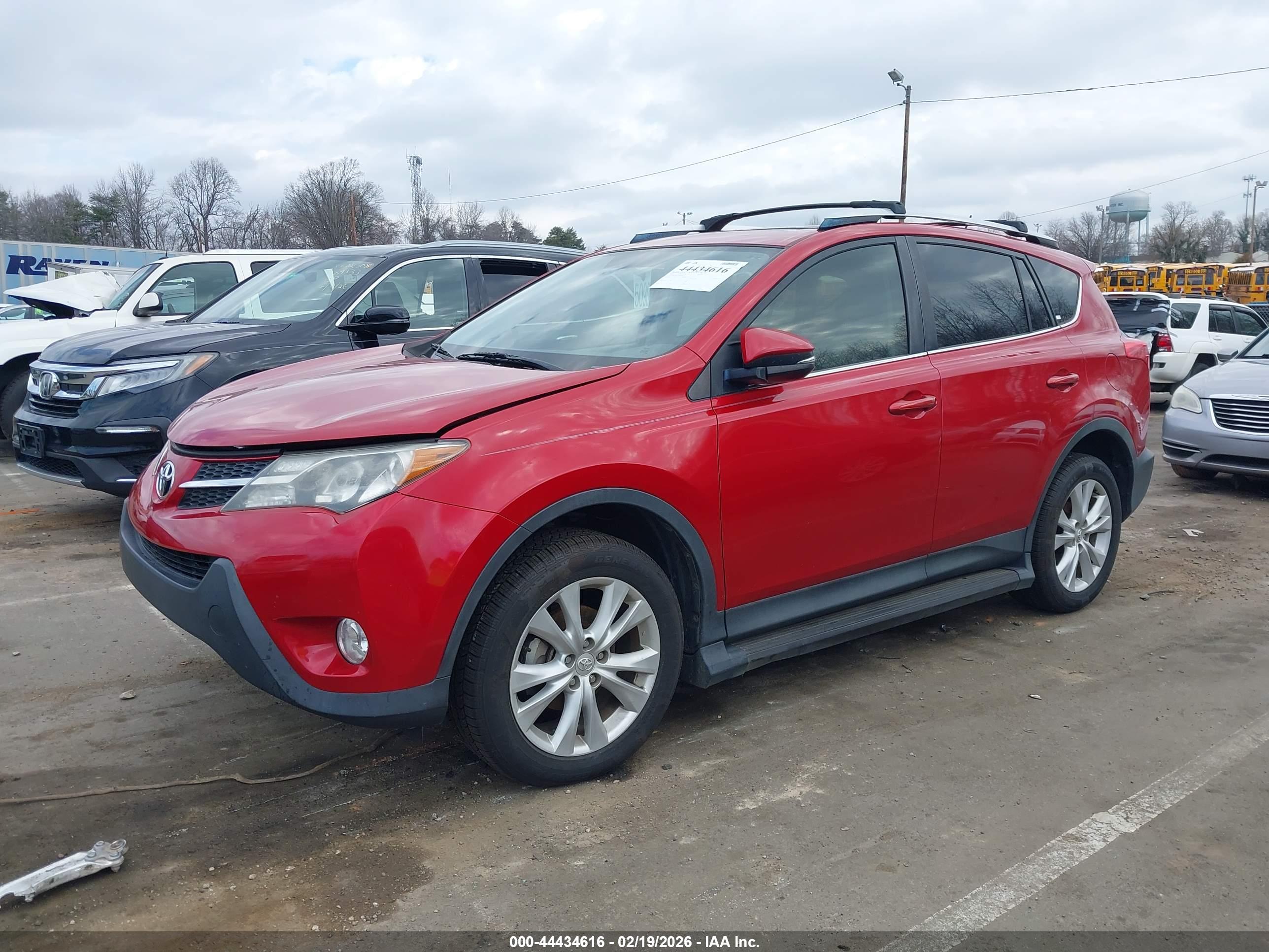 TOYOTA RAV4 image 6