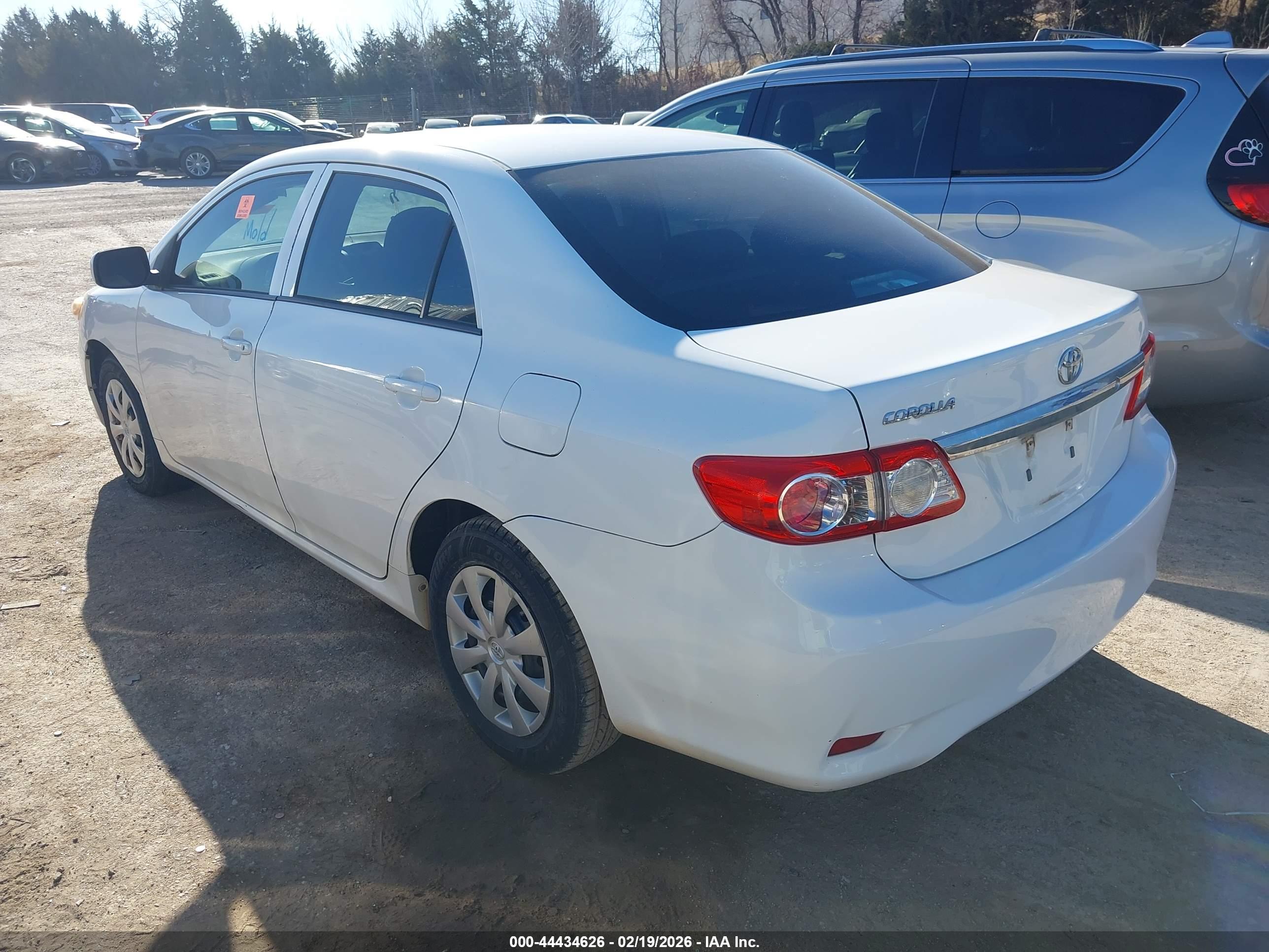 TOYOTA COROLLA image 3