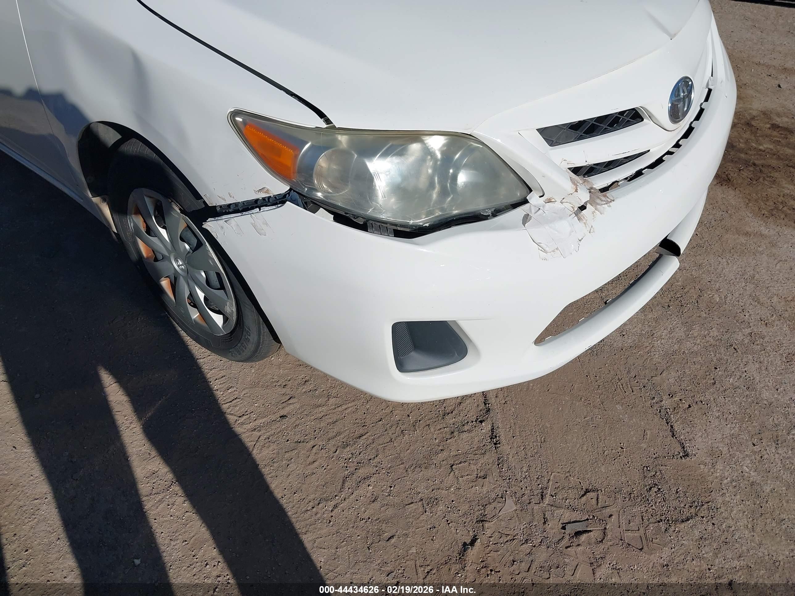 TOYOTA COROLLA image 6