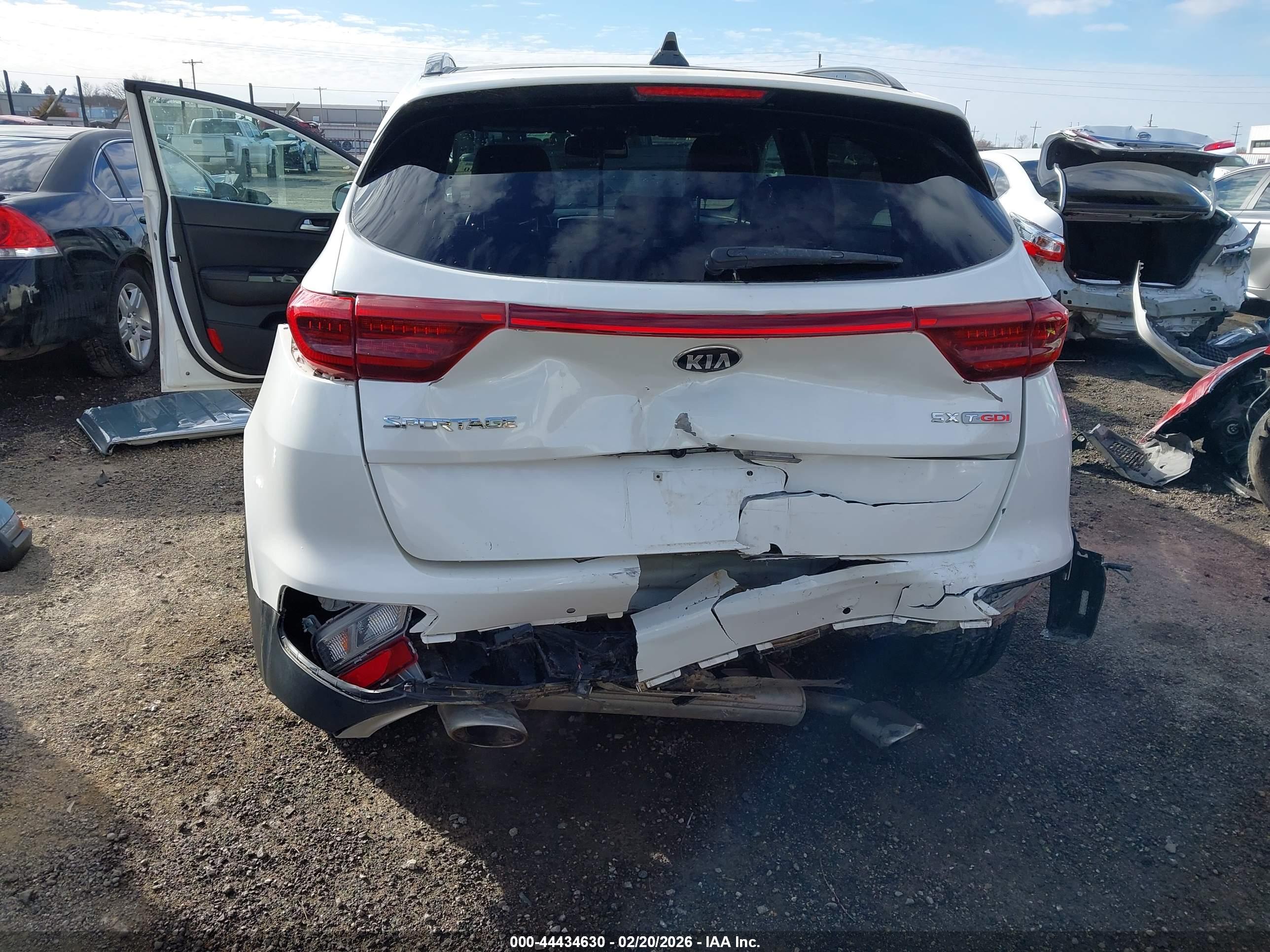 KIA SPORTAGE image 6
