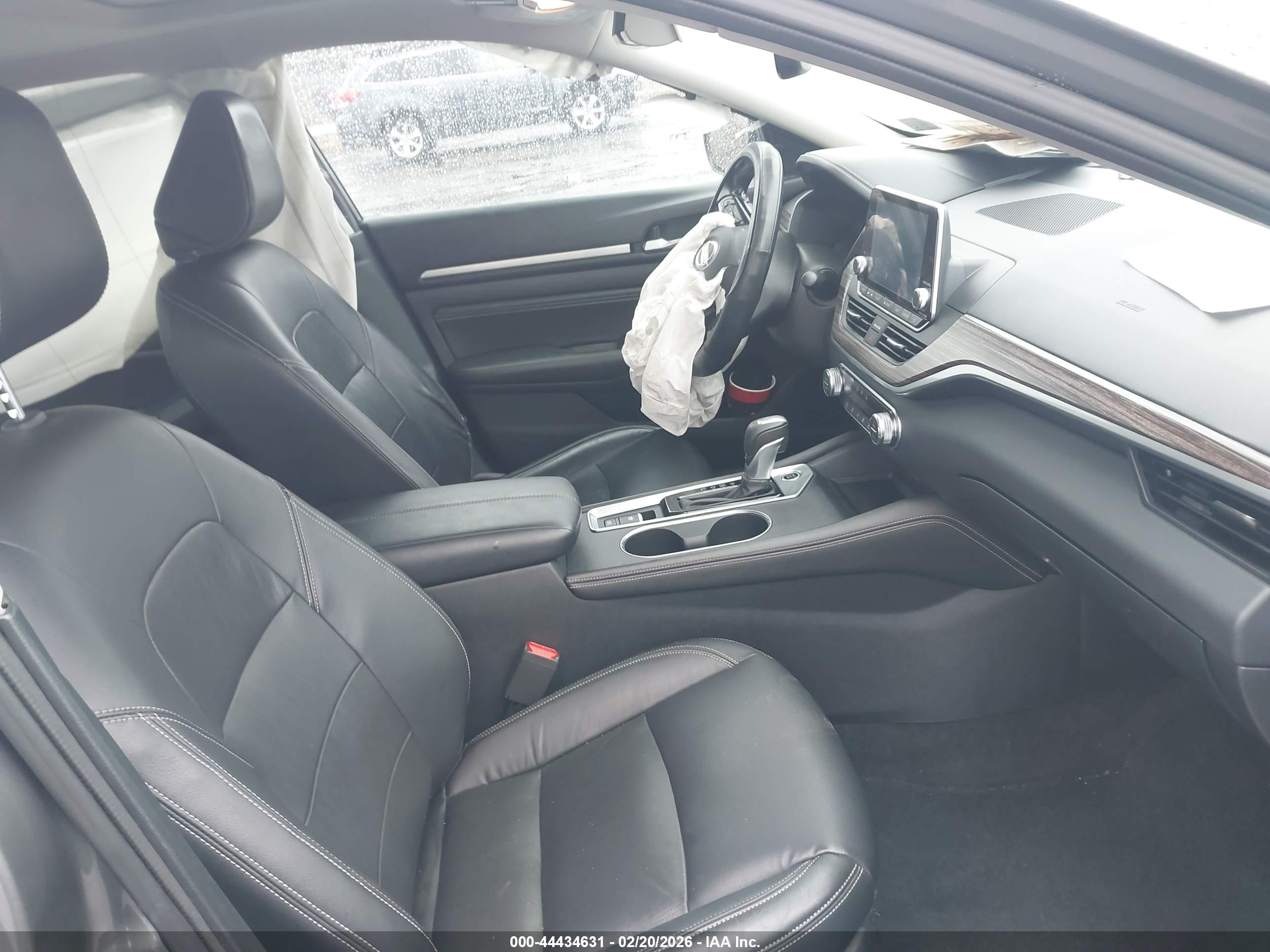 NISSAN ALTIMA image 5