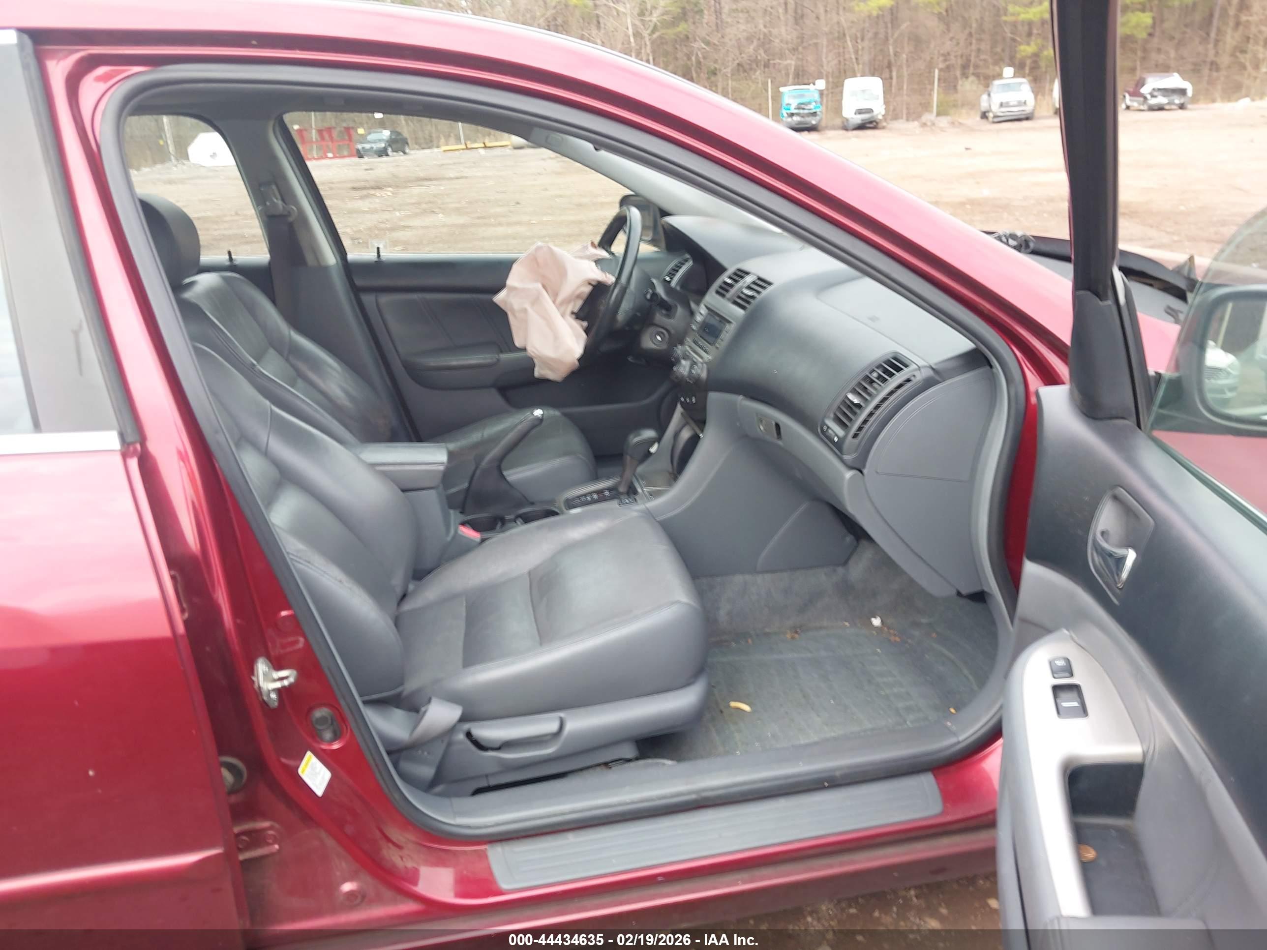 HONDA ACCORD image 5