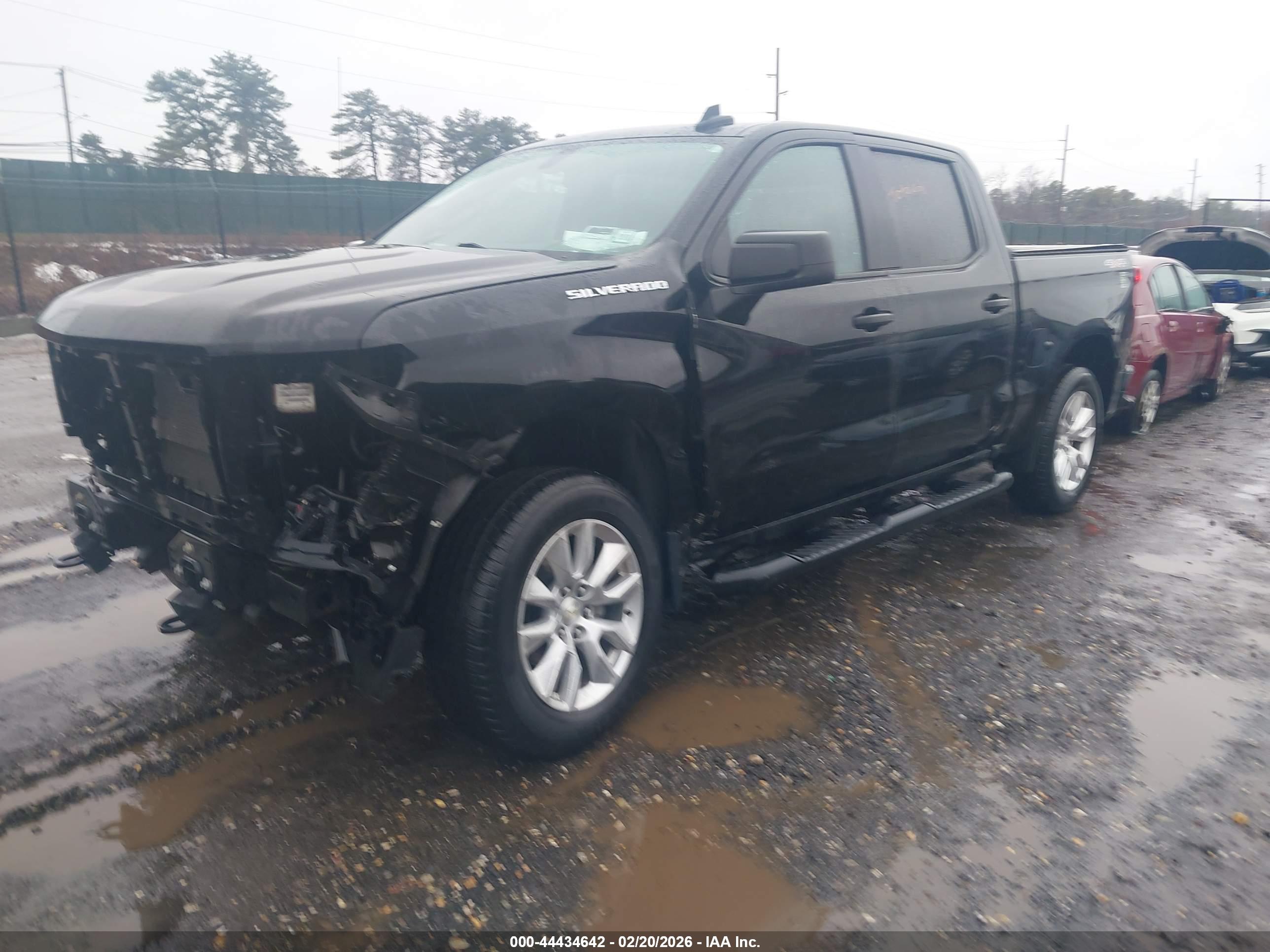 CHEVROLET SILVERADO image 2