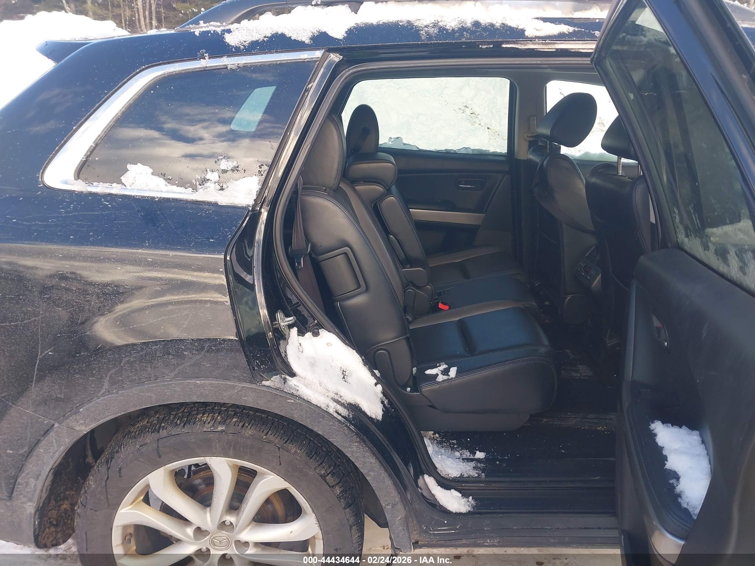 MAZDA CX-9 image 8