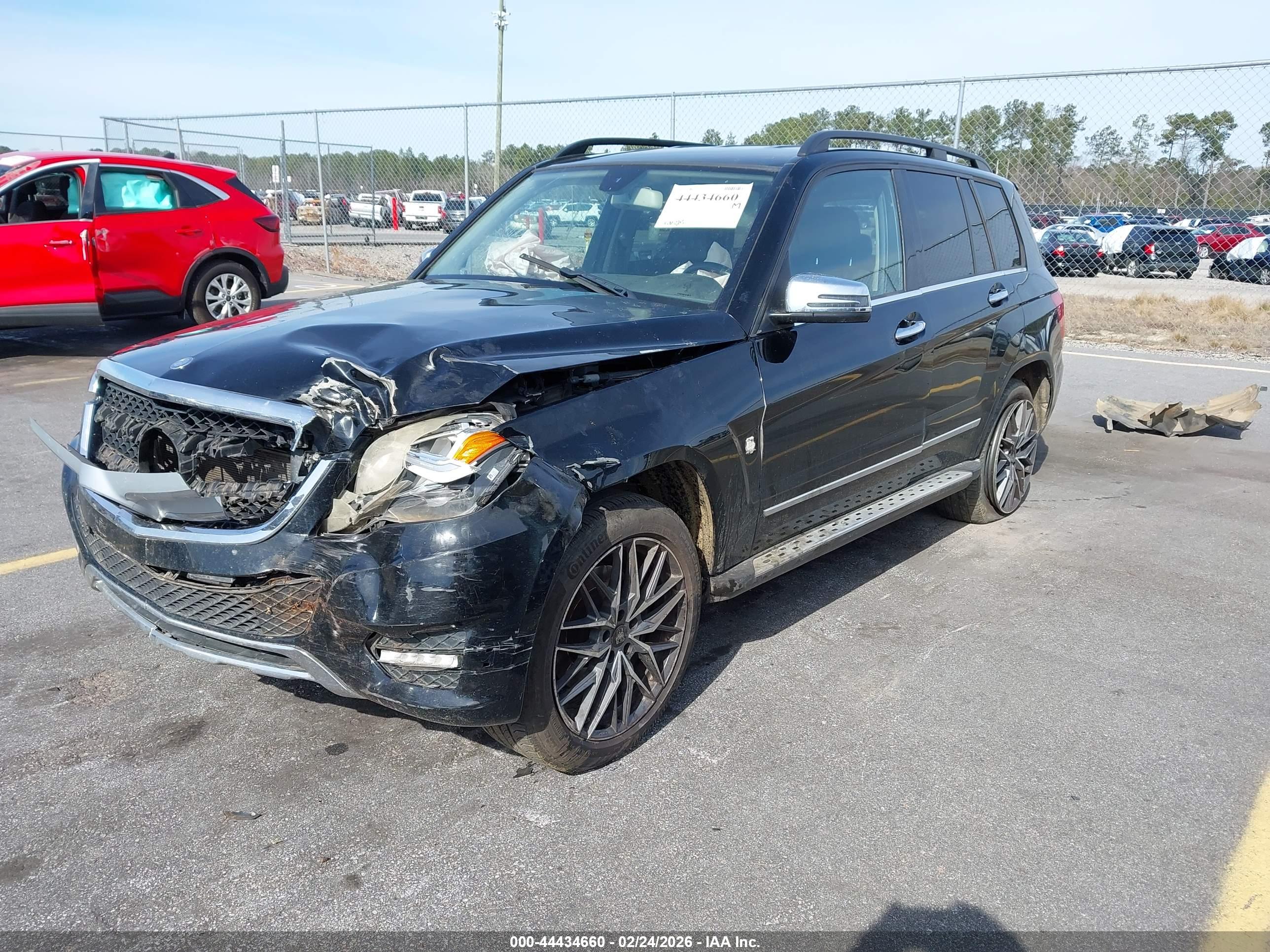 MERCEDES-BENZ GLK image 2