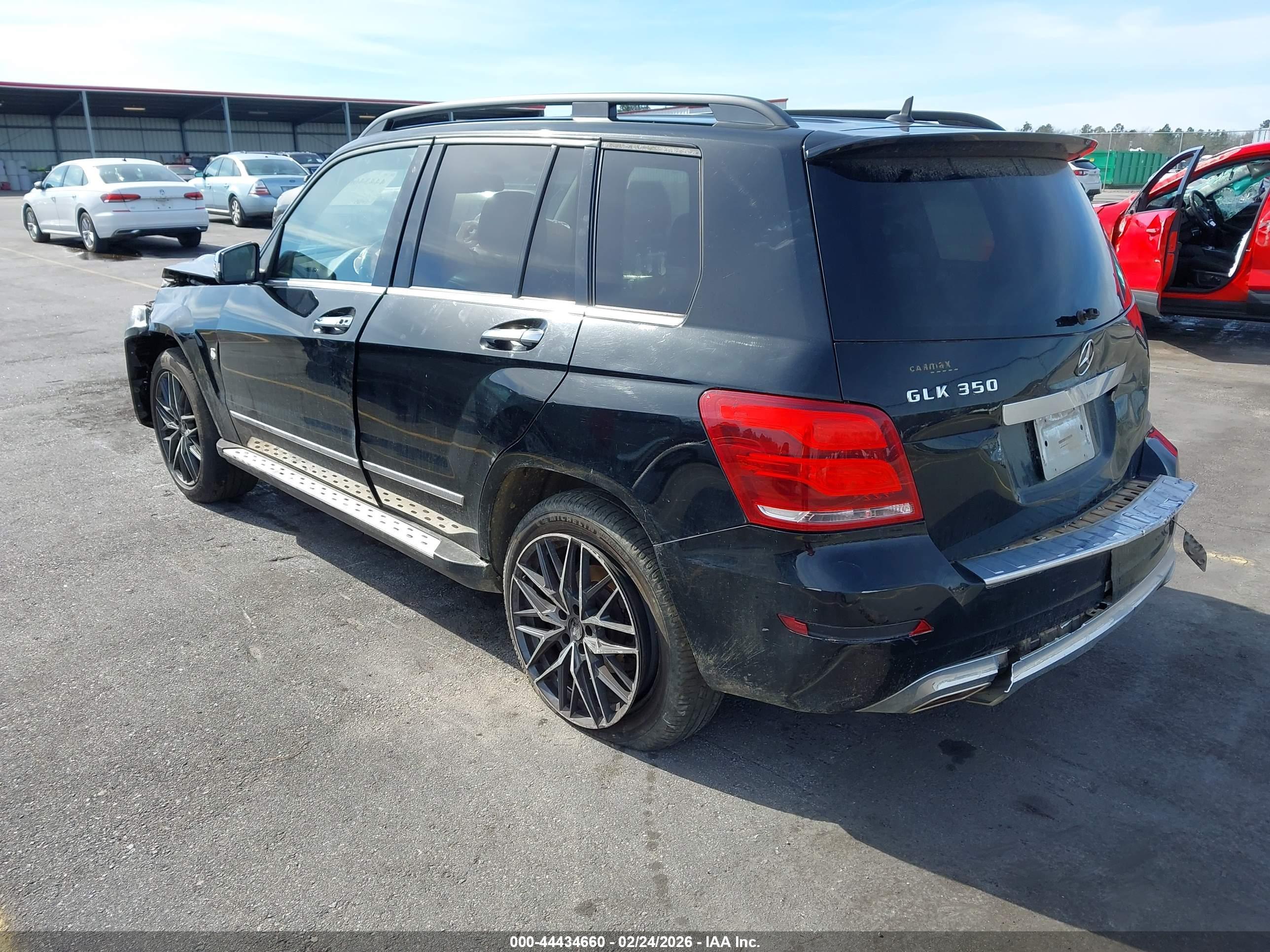 MERCEDES-BENZ GLK image 3