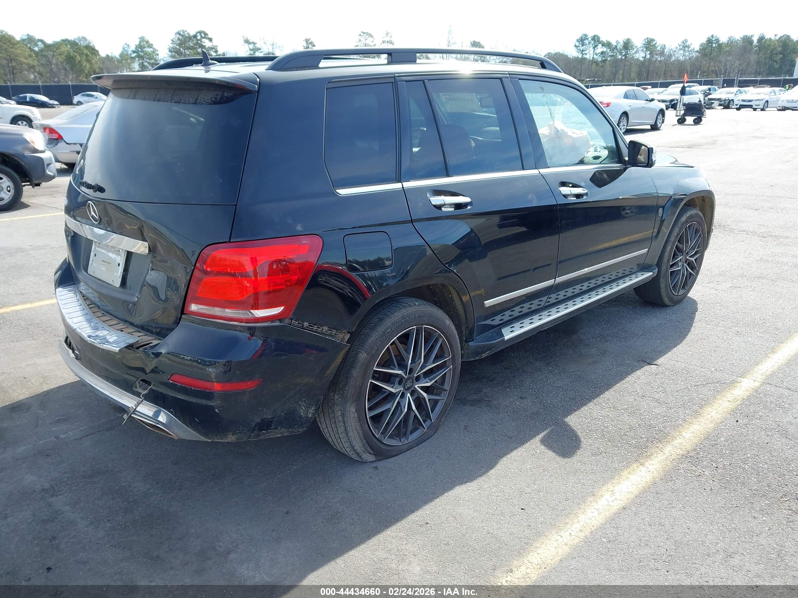 MERCEDES-BENZ GLK image 4