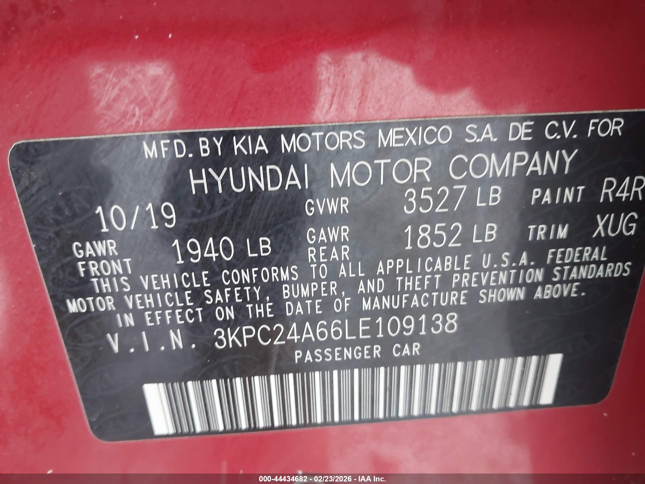 HYUNDAI ACCENT image 9