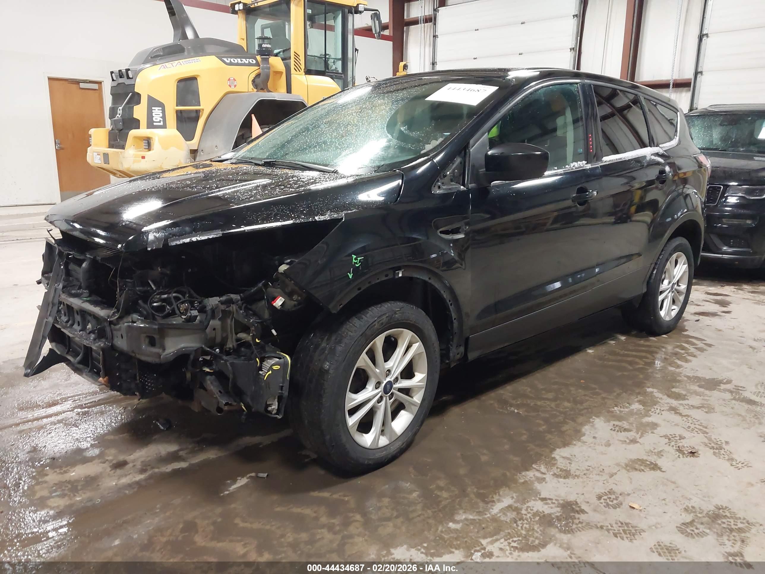 FORD ESCAPE image 2