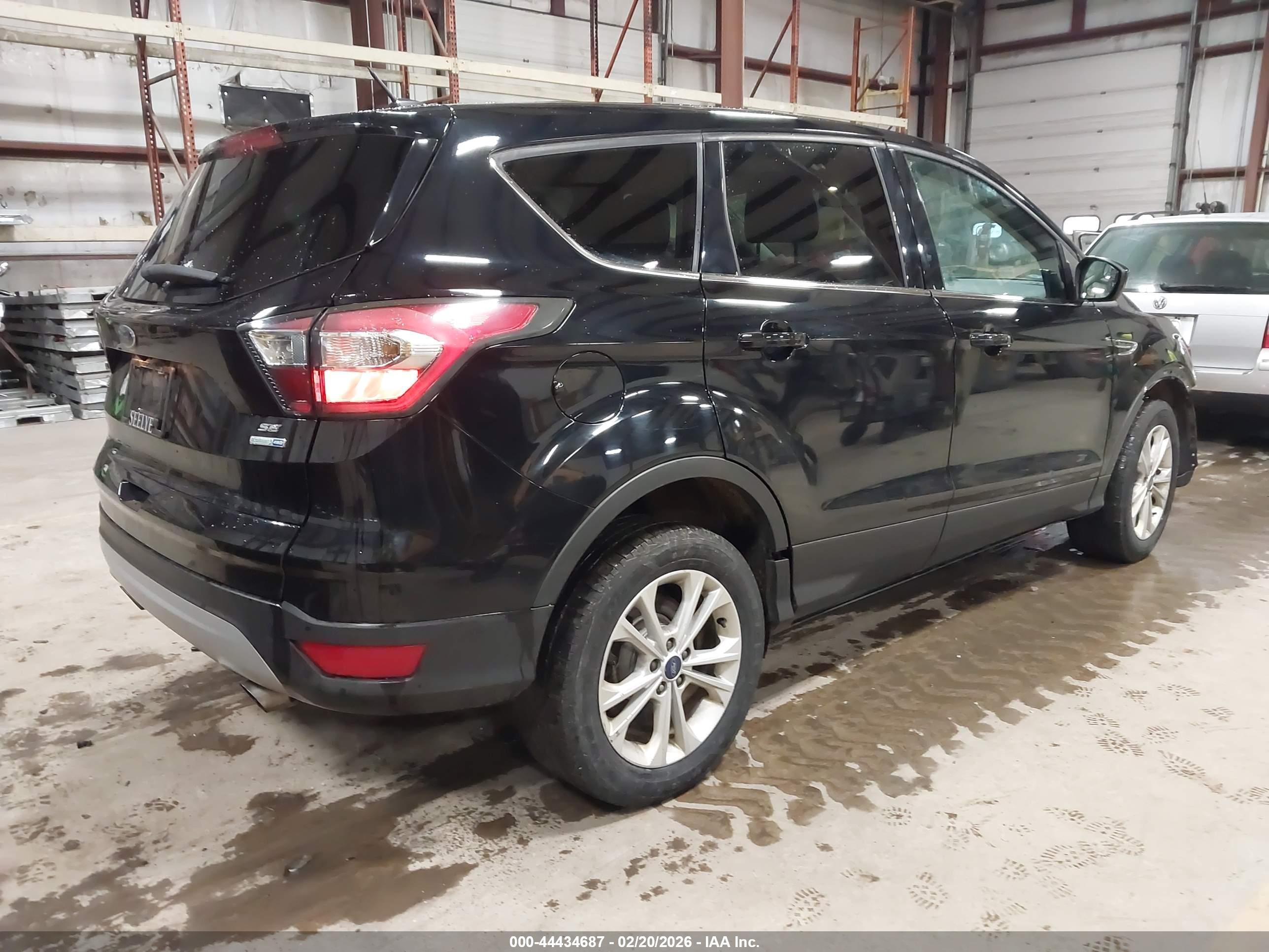 FORD ESCAPE image 4