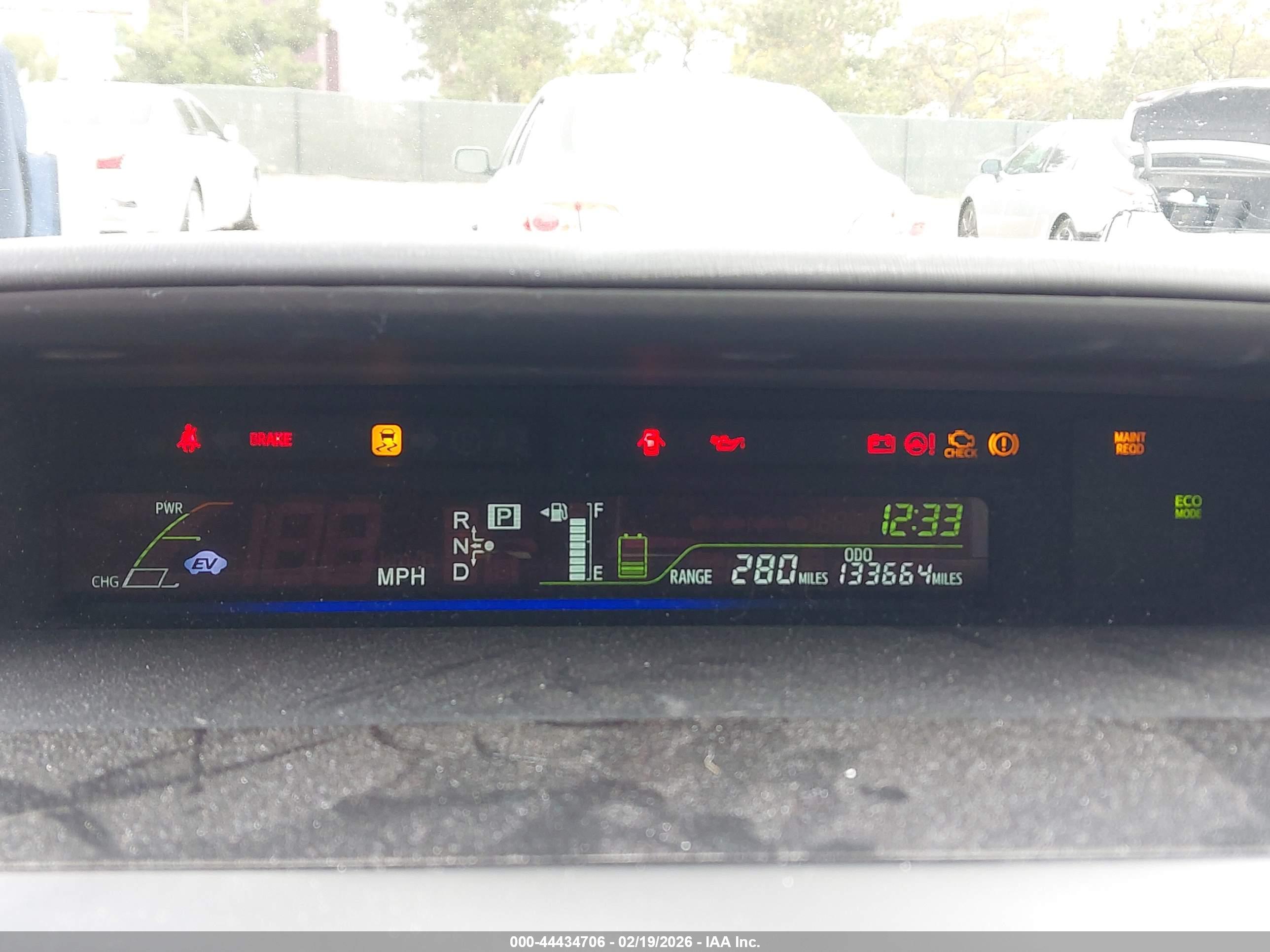TOYOTA PRIUS image 7
