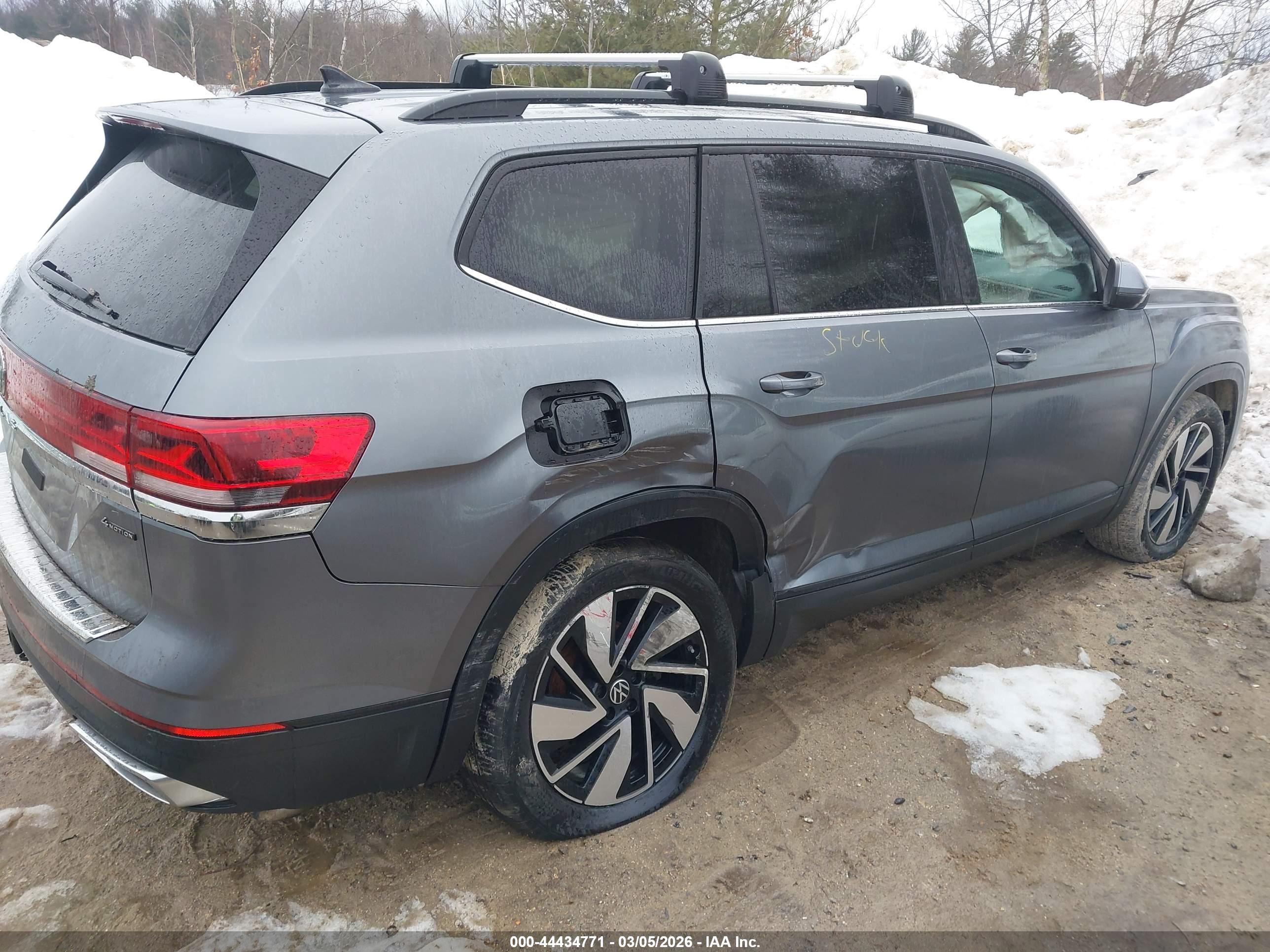 VOLKSWAGEN ATLAS image 6