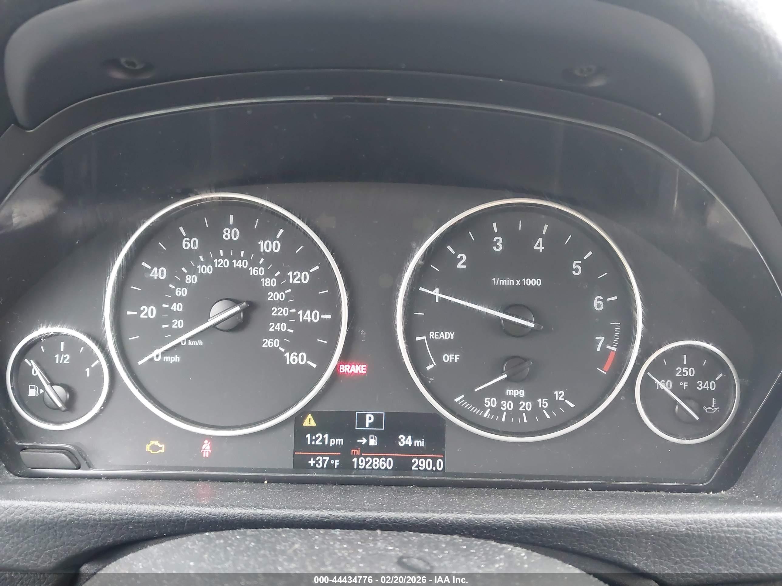 BMW 320I image 7
