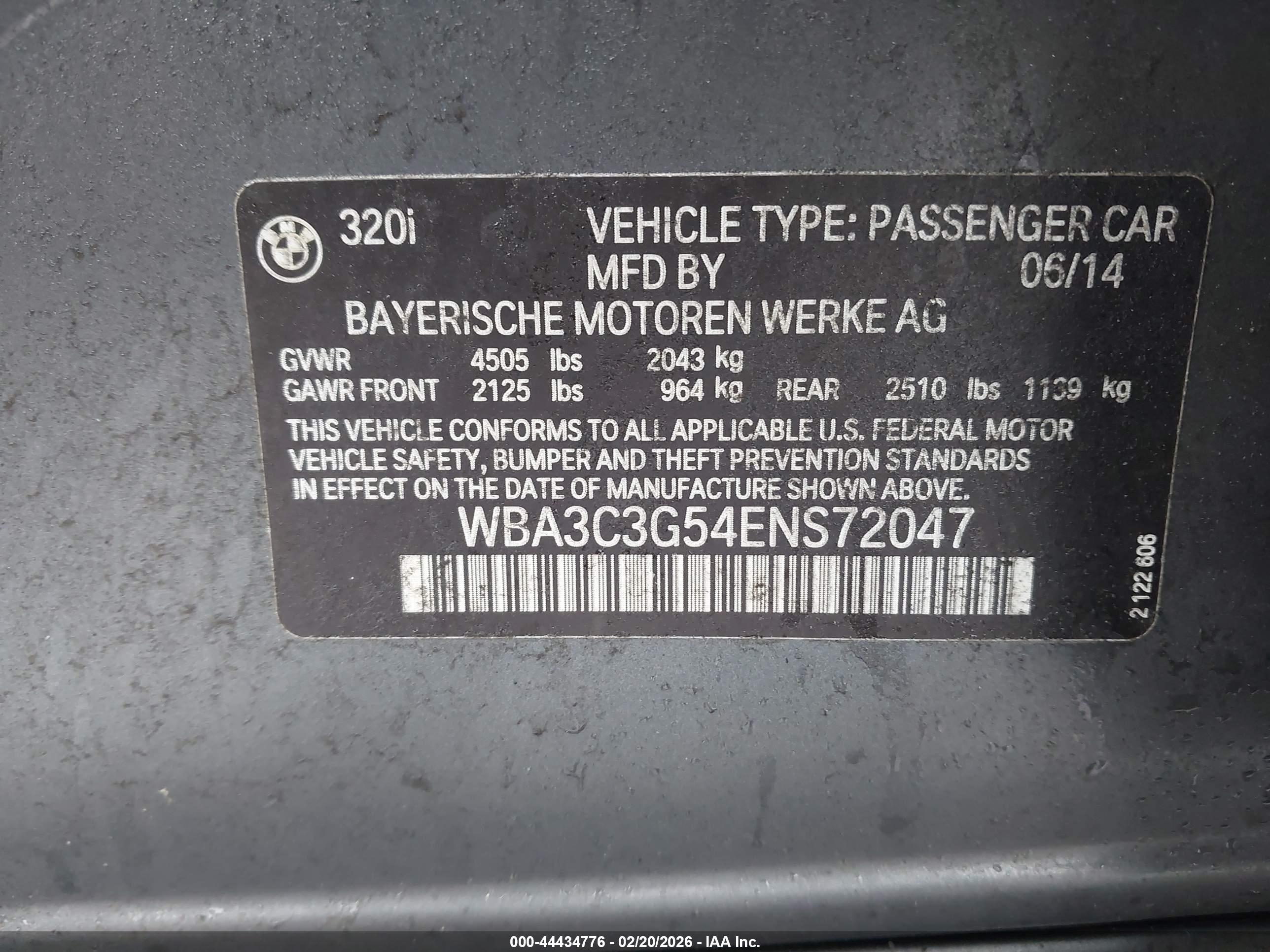 BMW 320I image 9