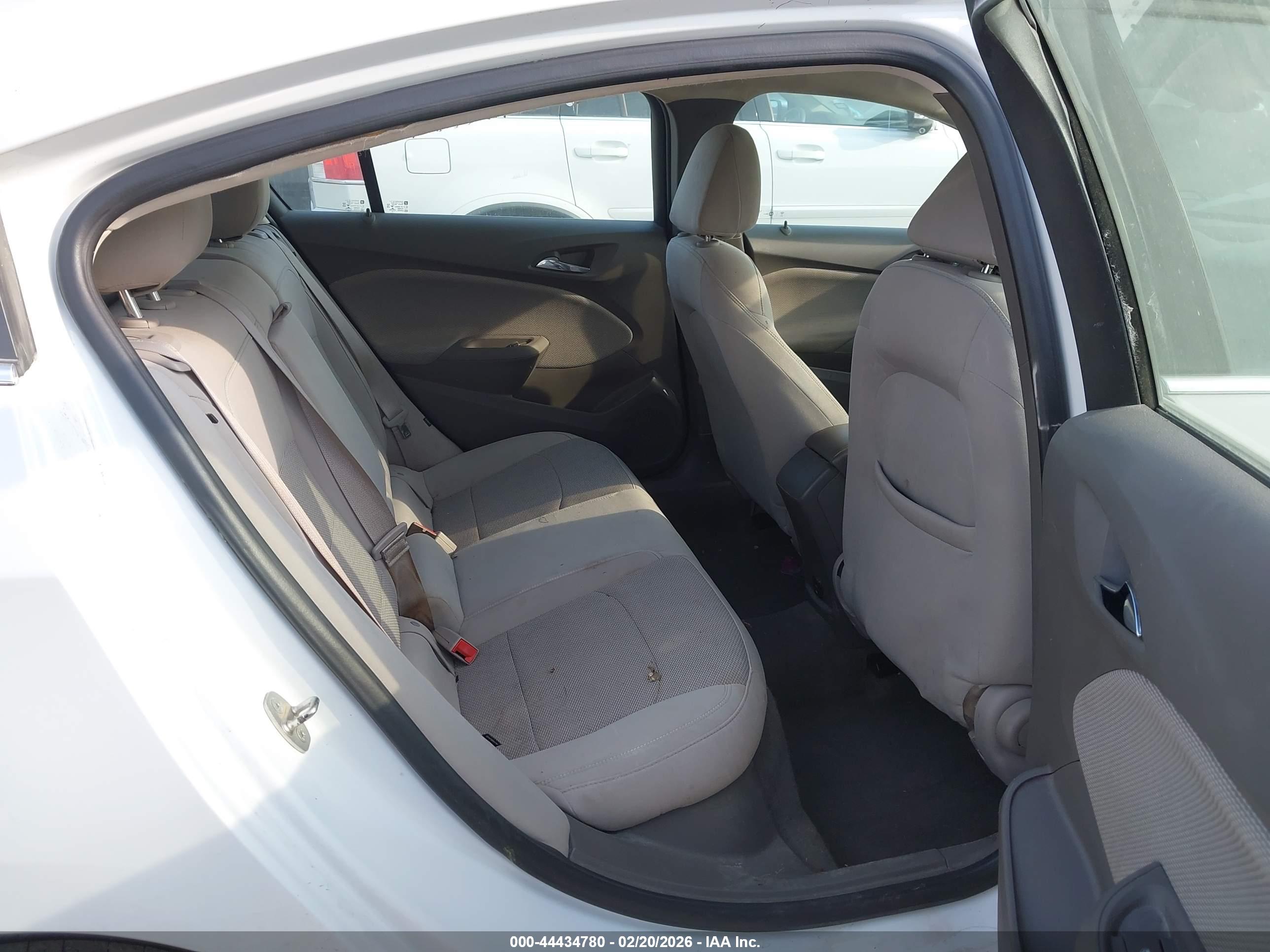 CHEVROLET CRUZE image 8