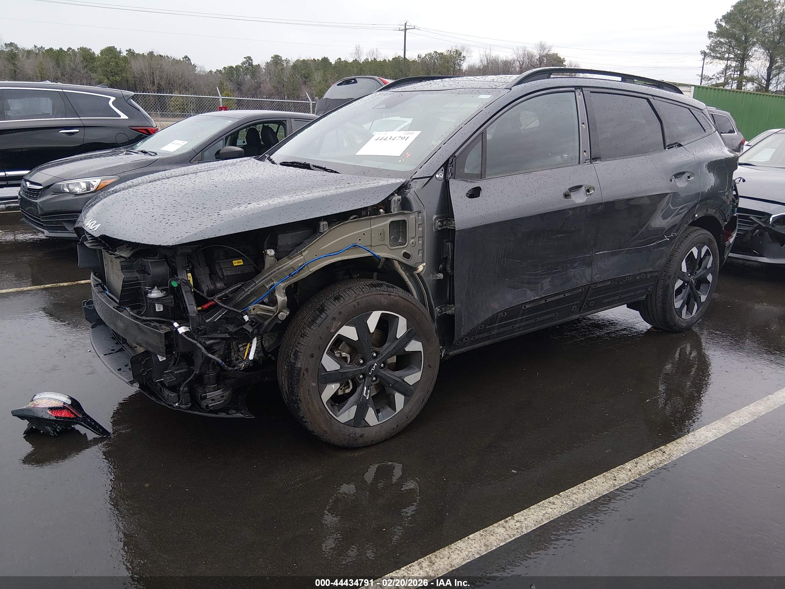 KIA SPORTAGE image 2