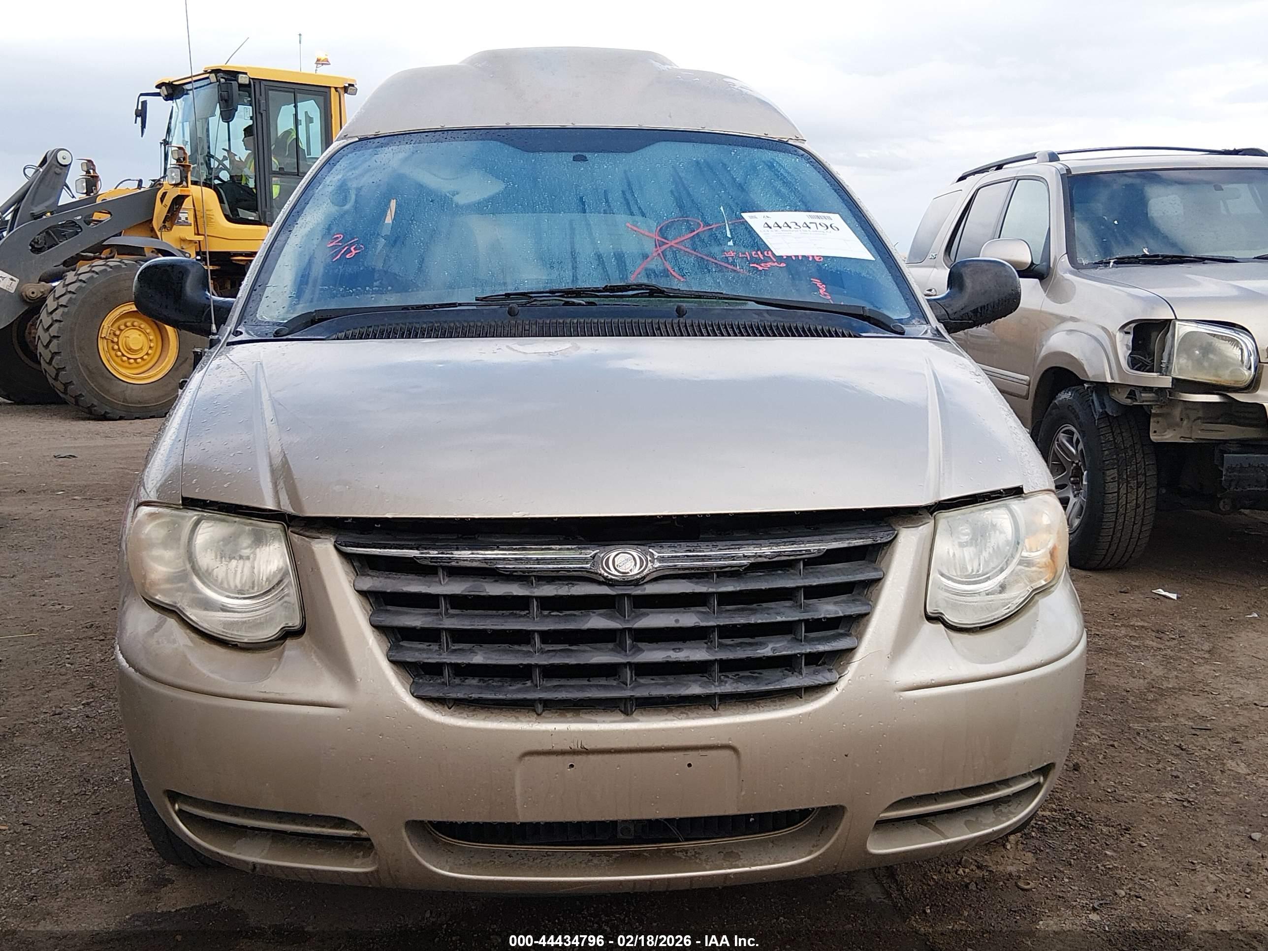 CHRYSLER TOWN image 6
