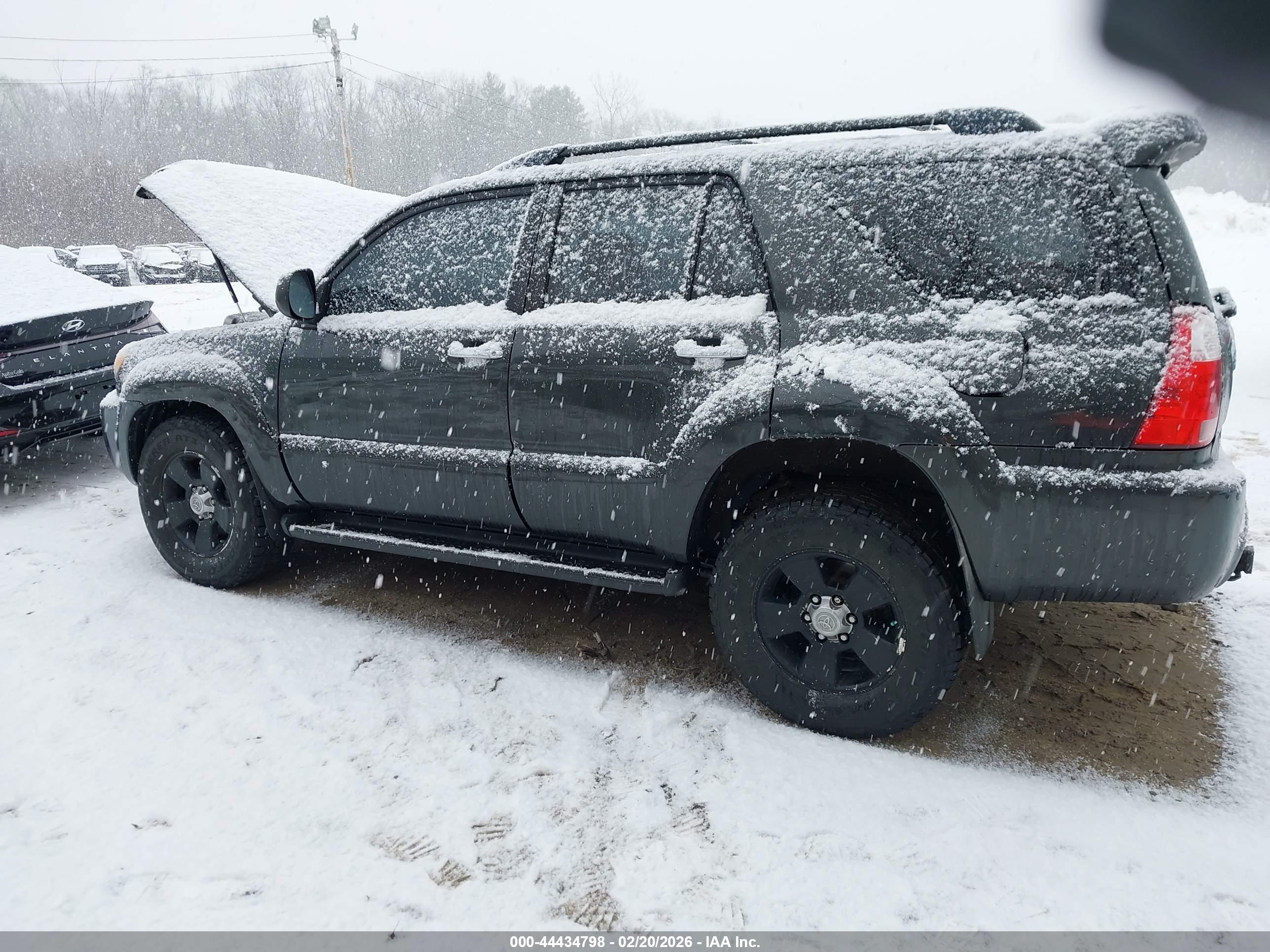TOYOTA 4RUNNER image 3