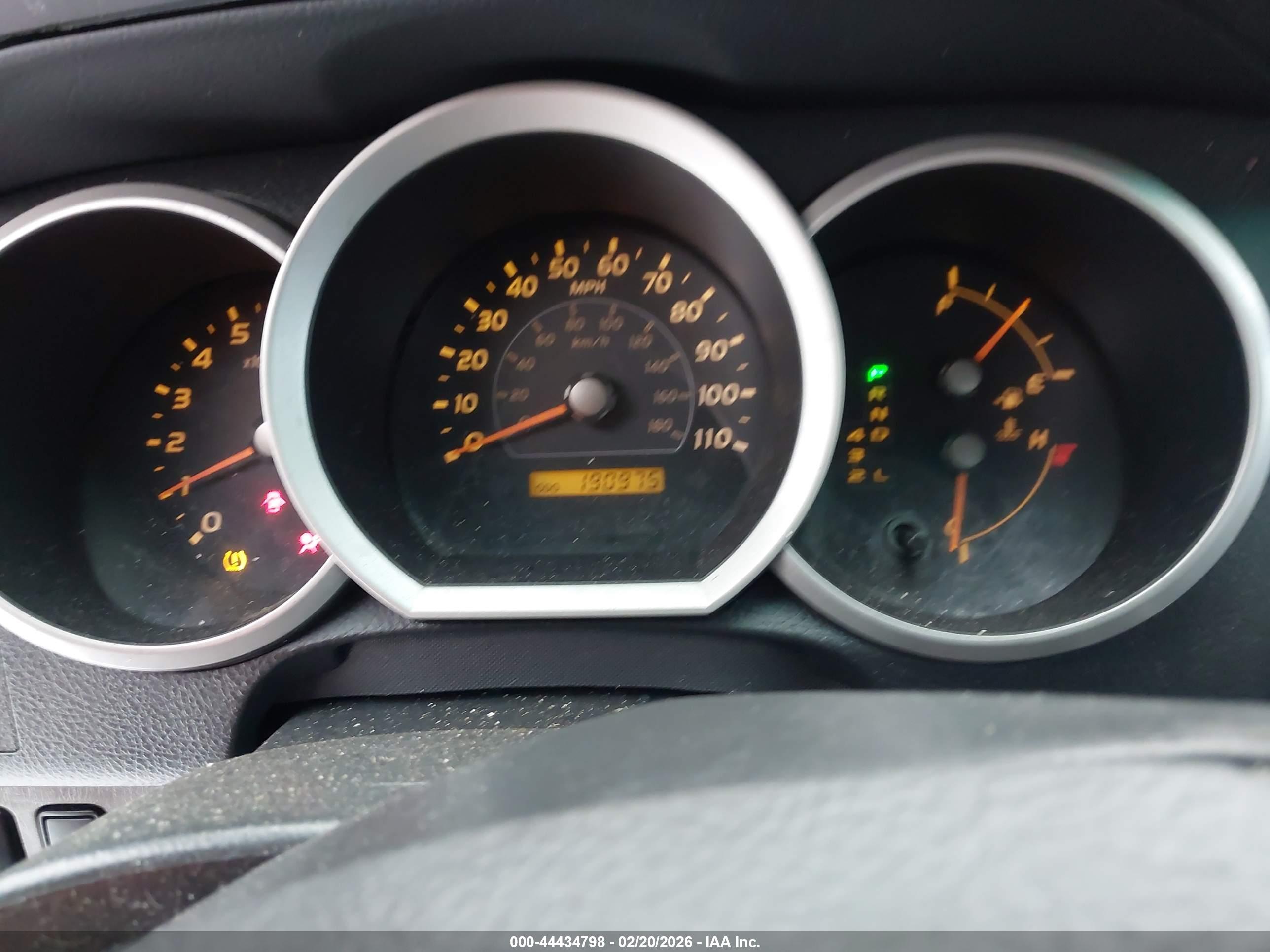 TOYOTA 4RUNNER image 7