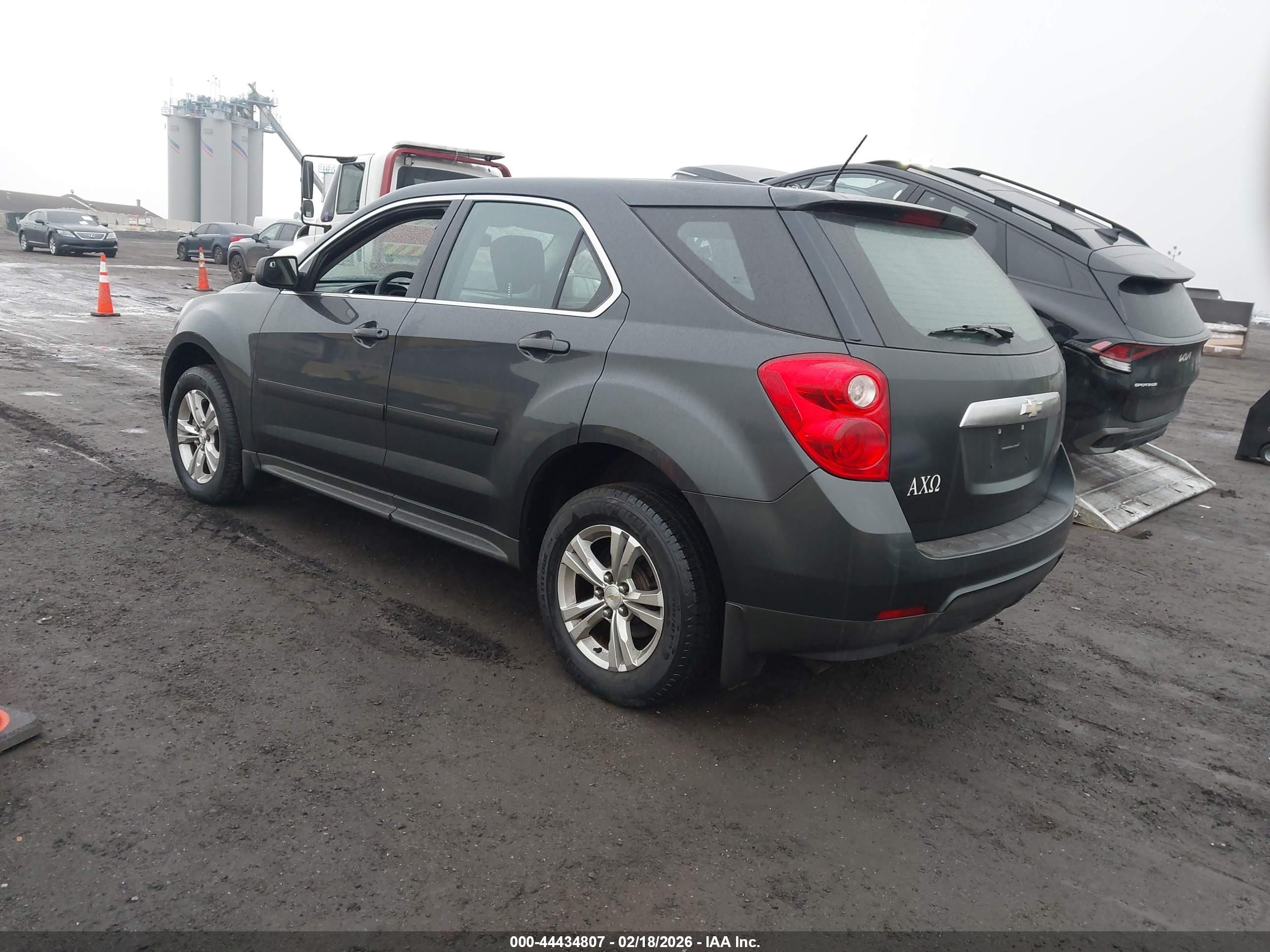 CHEVROLET EQUINOX image 3
