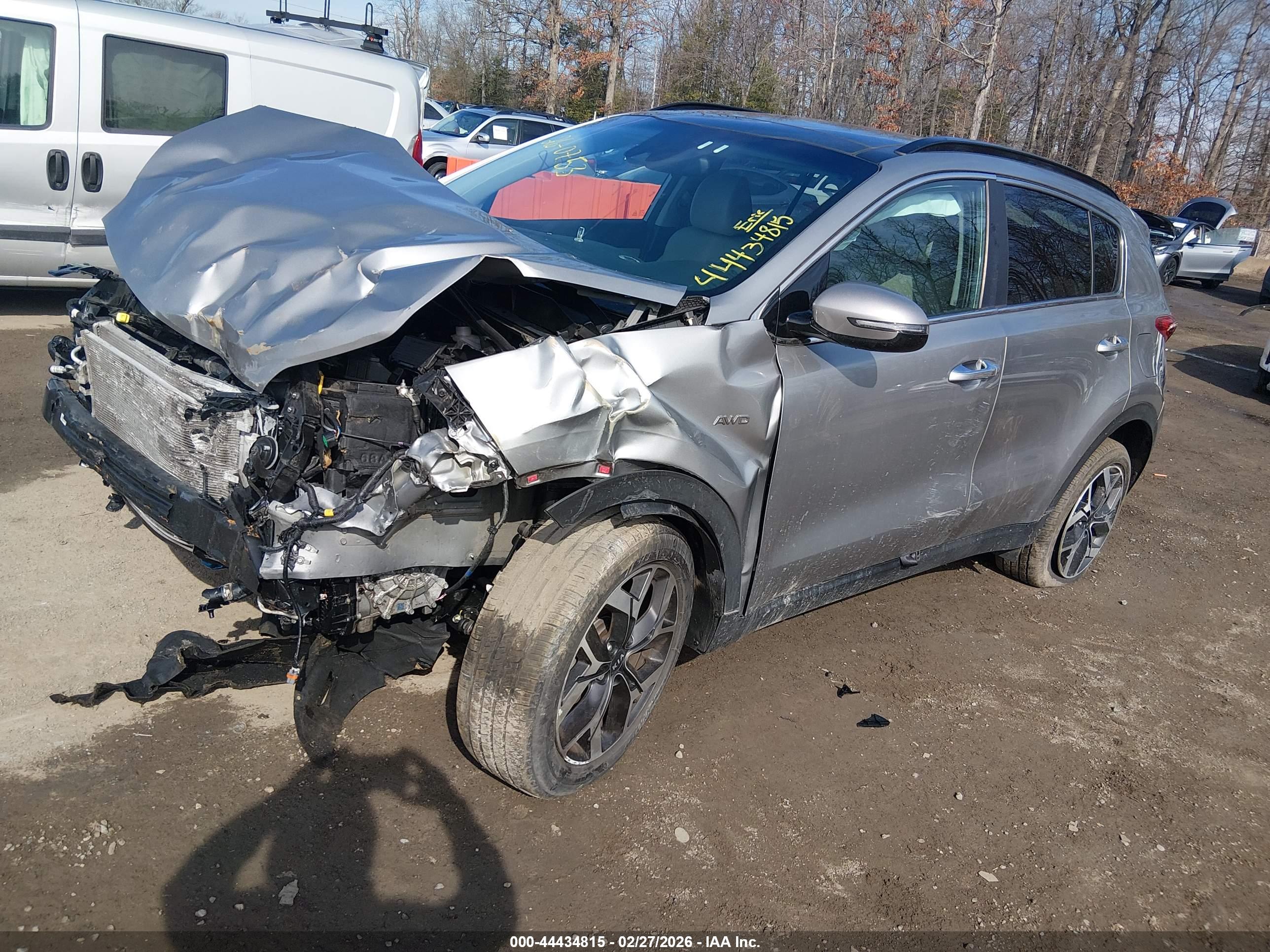 KIA SPORTAGE image 2