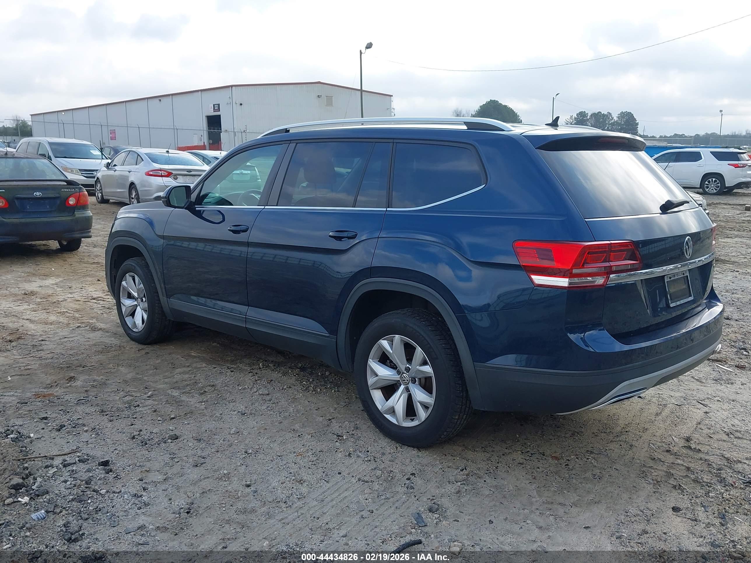 VOLKSWAGEN ATLAS image 3