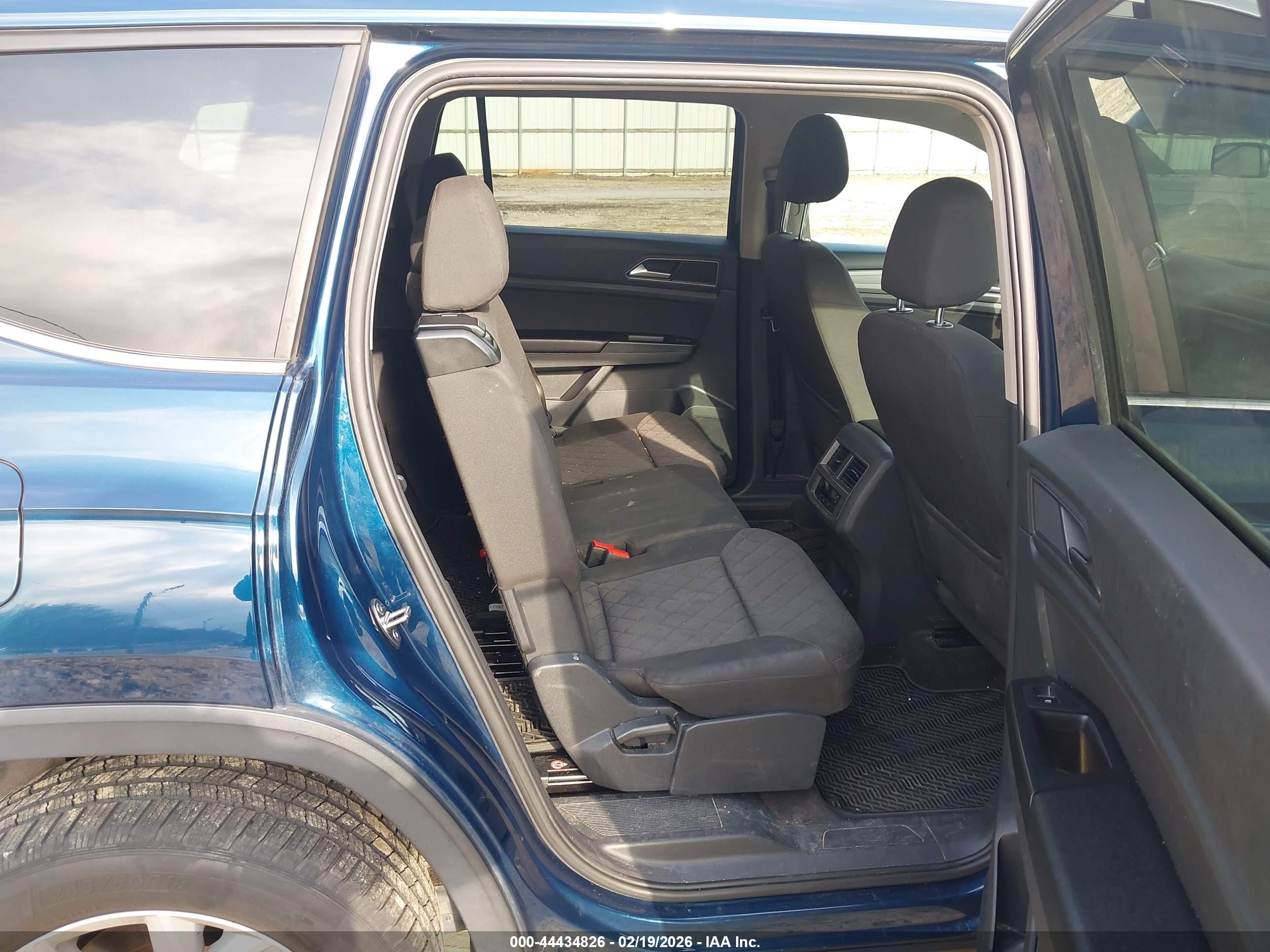 VOLKSWAGEN ATLAS image 8