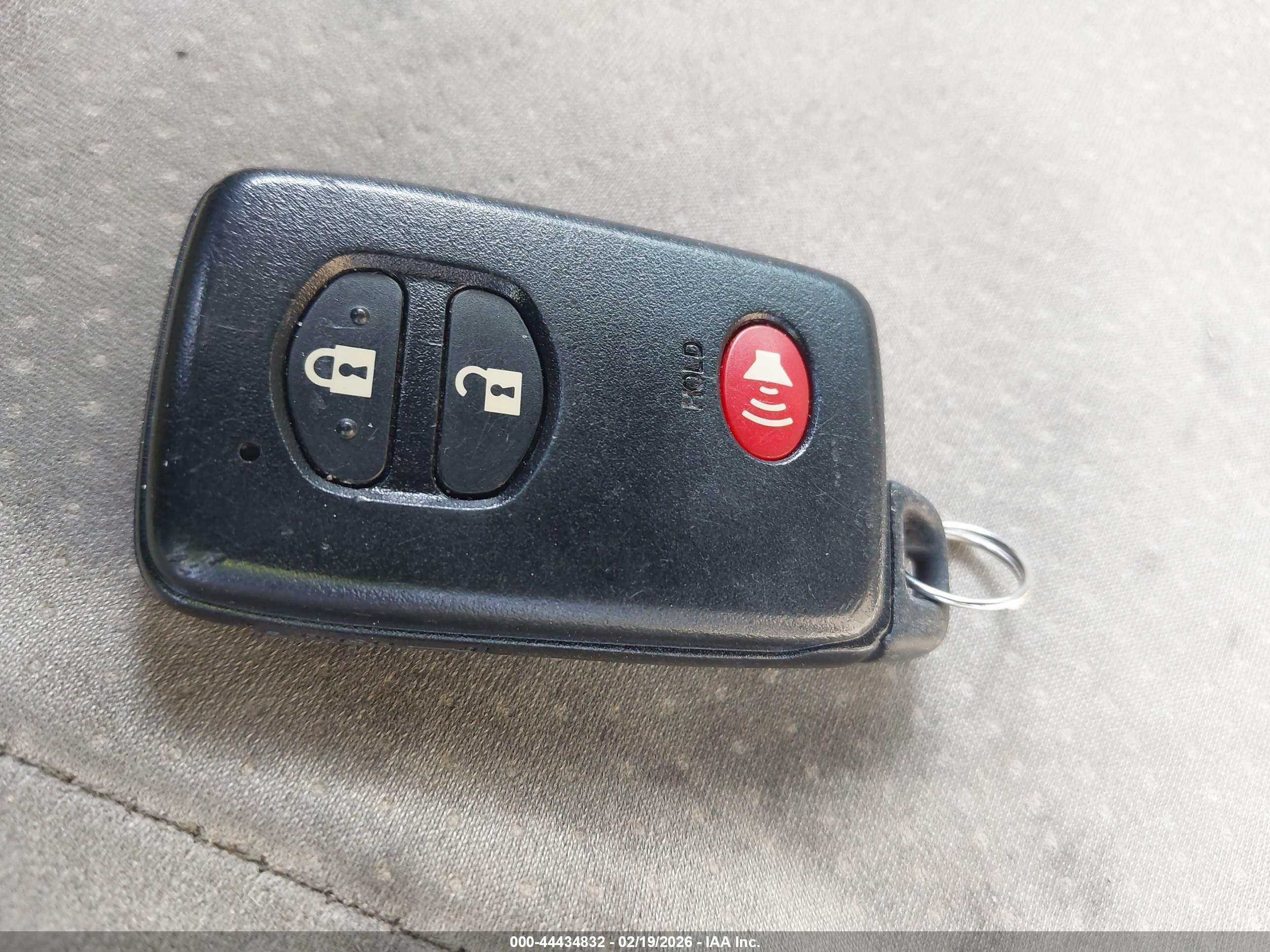 TOYOTA PRIUS image 11