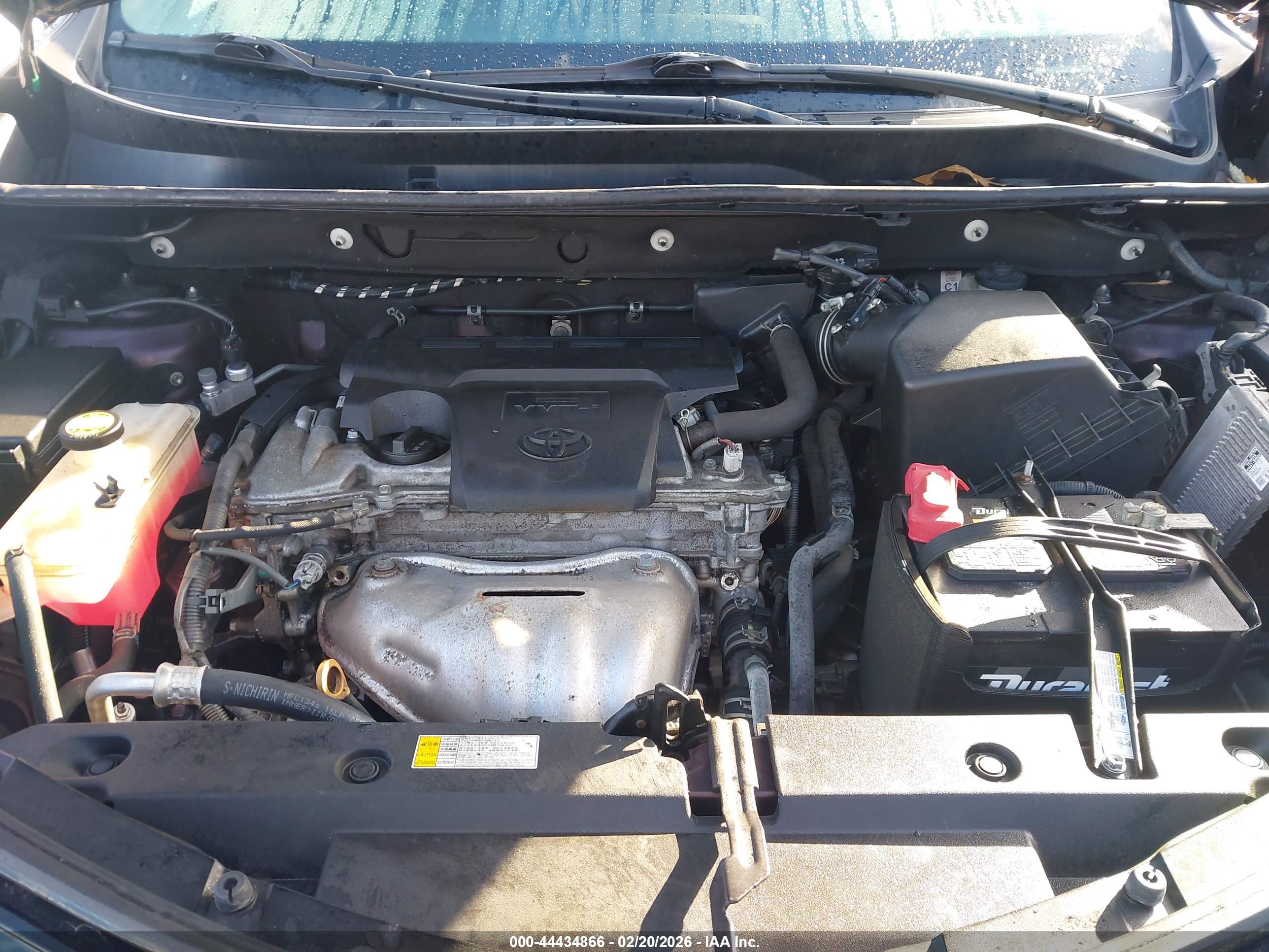 TOYOTA RAV4 image 10