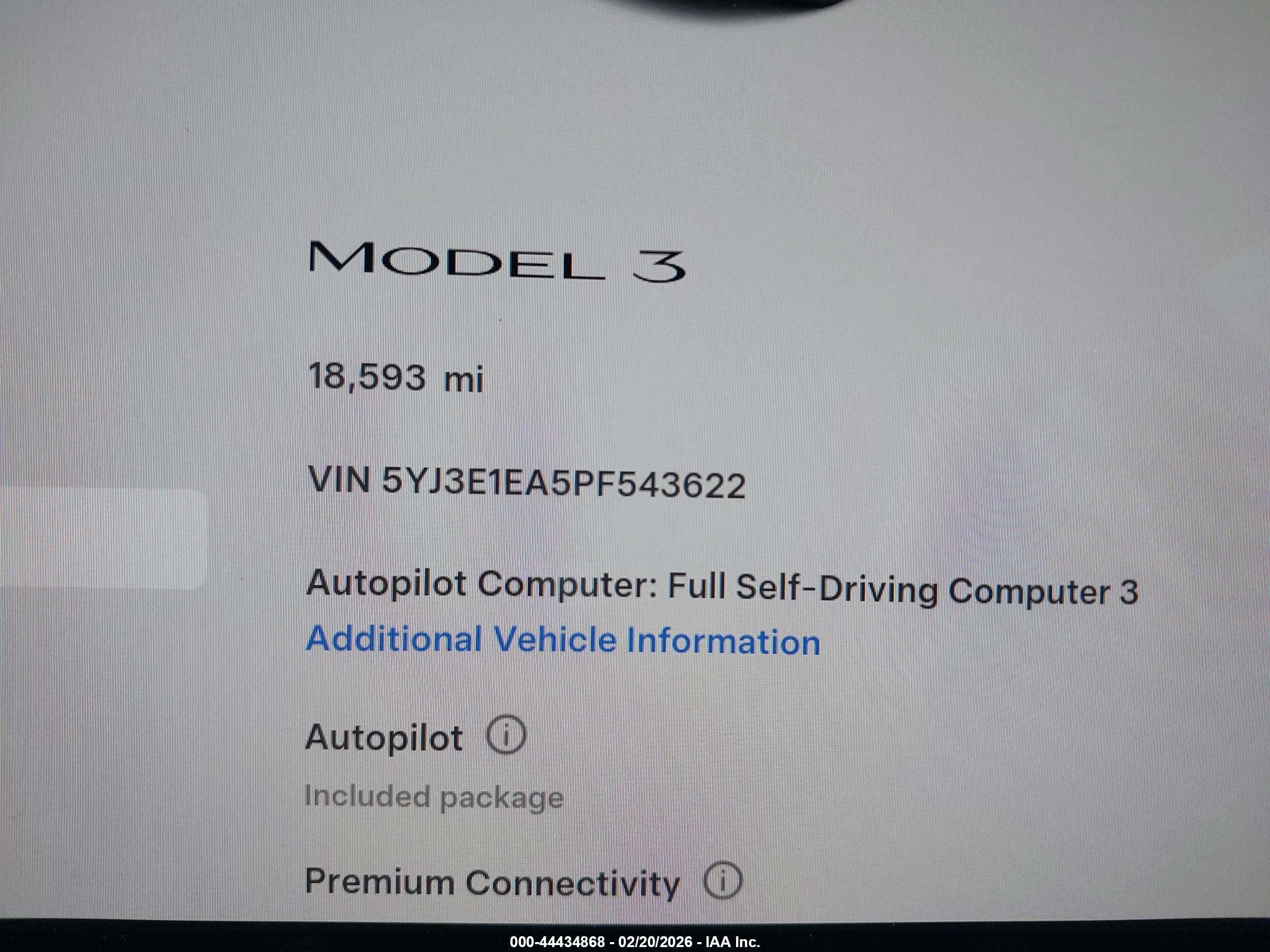 TESLA MODEL image 7