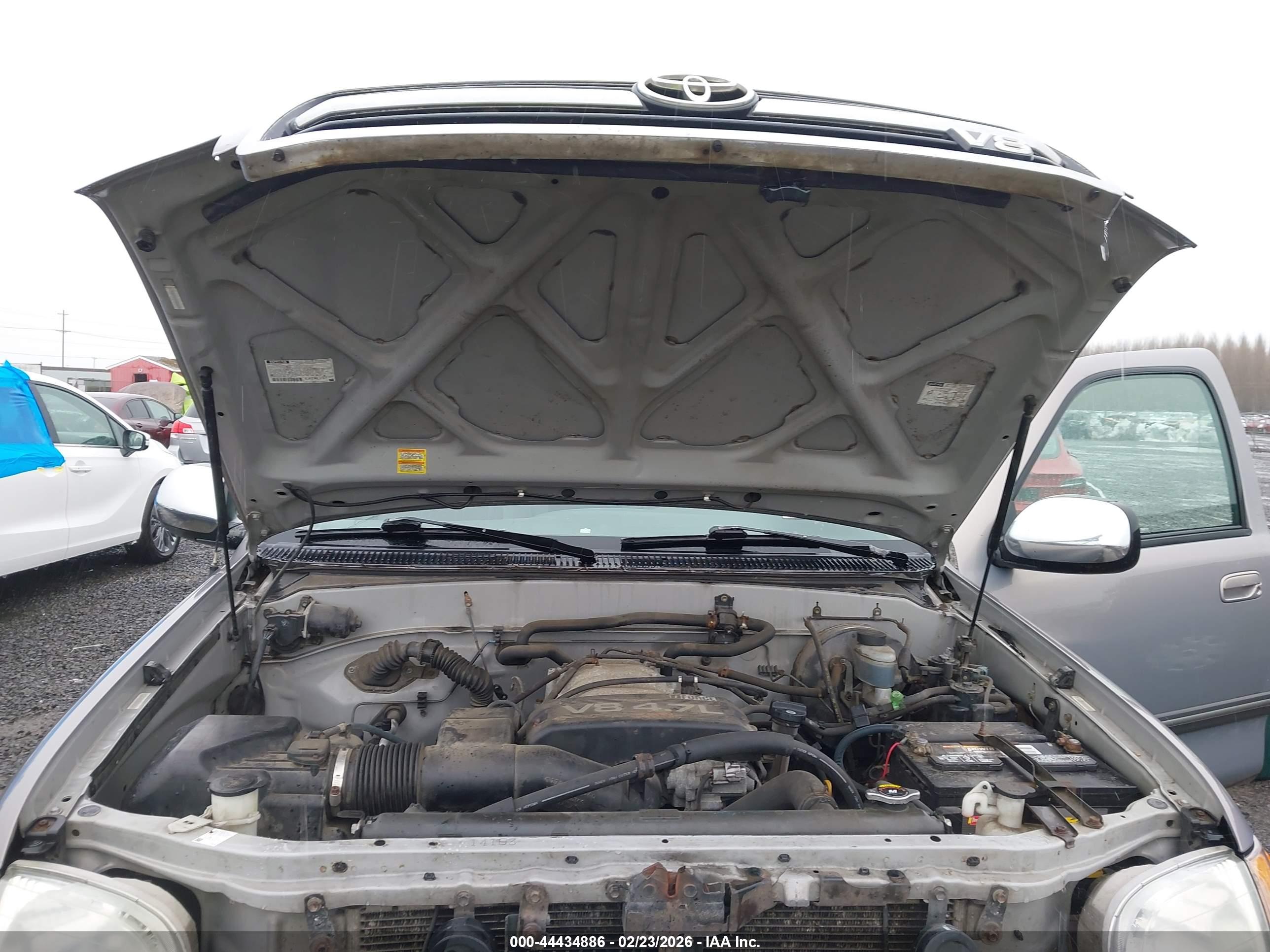 TOYOTA TUNDRA image 10