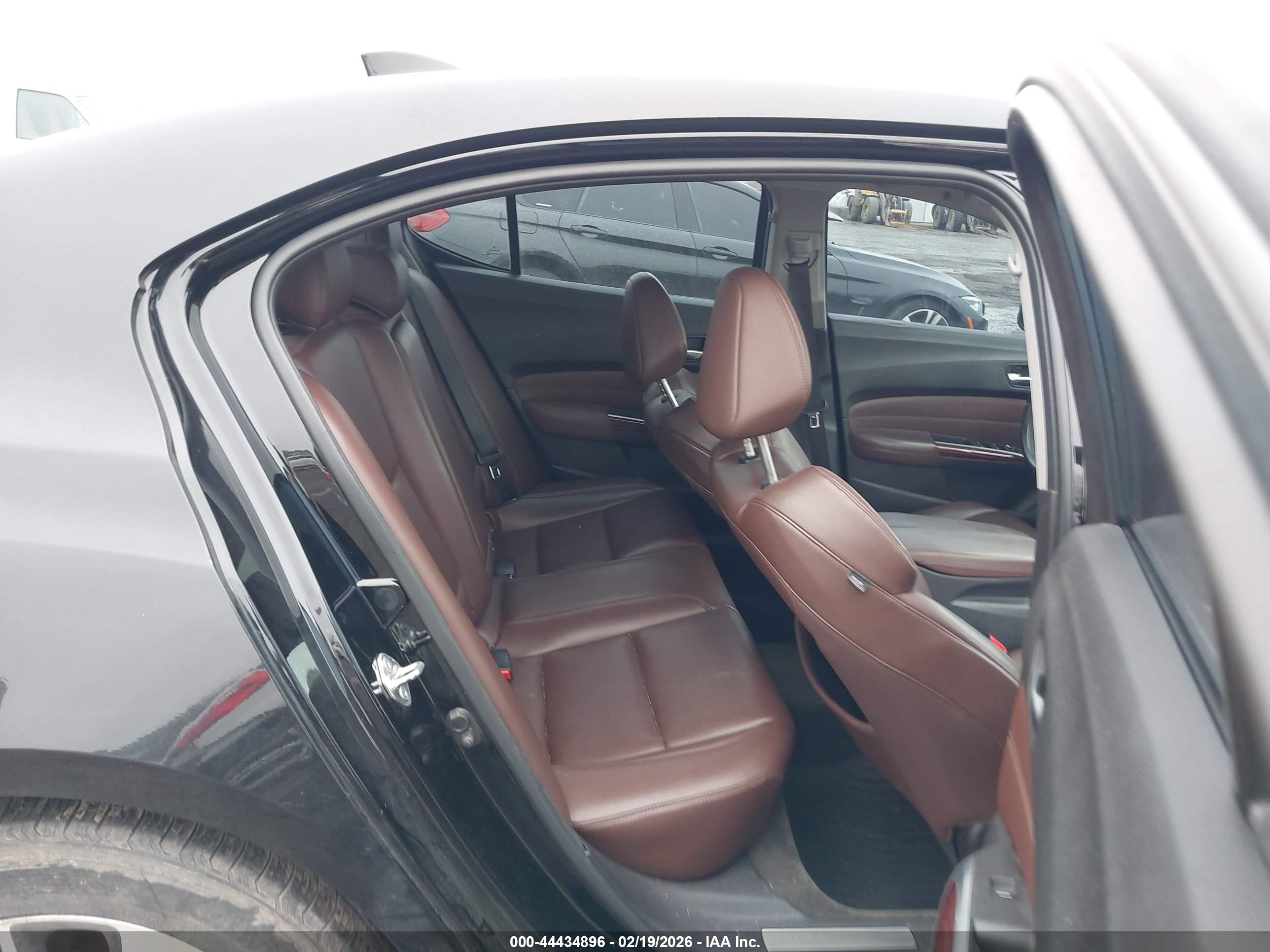ACURA TLX image 8