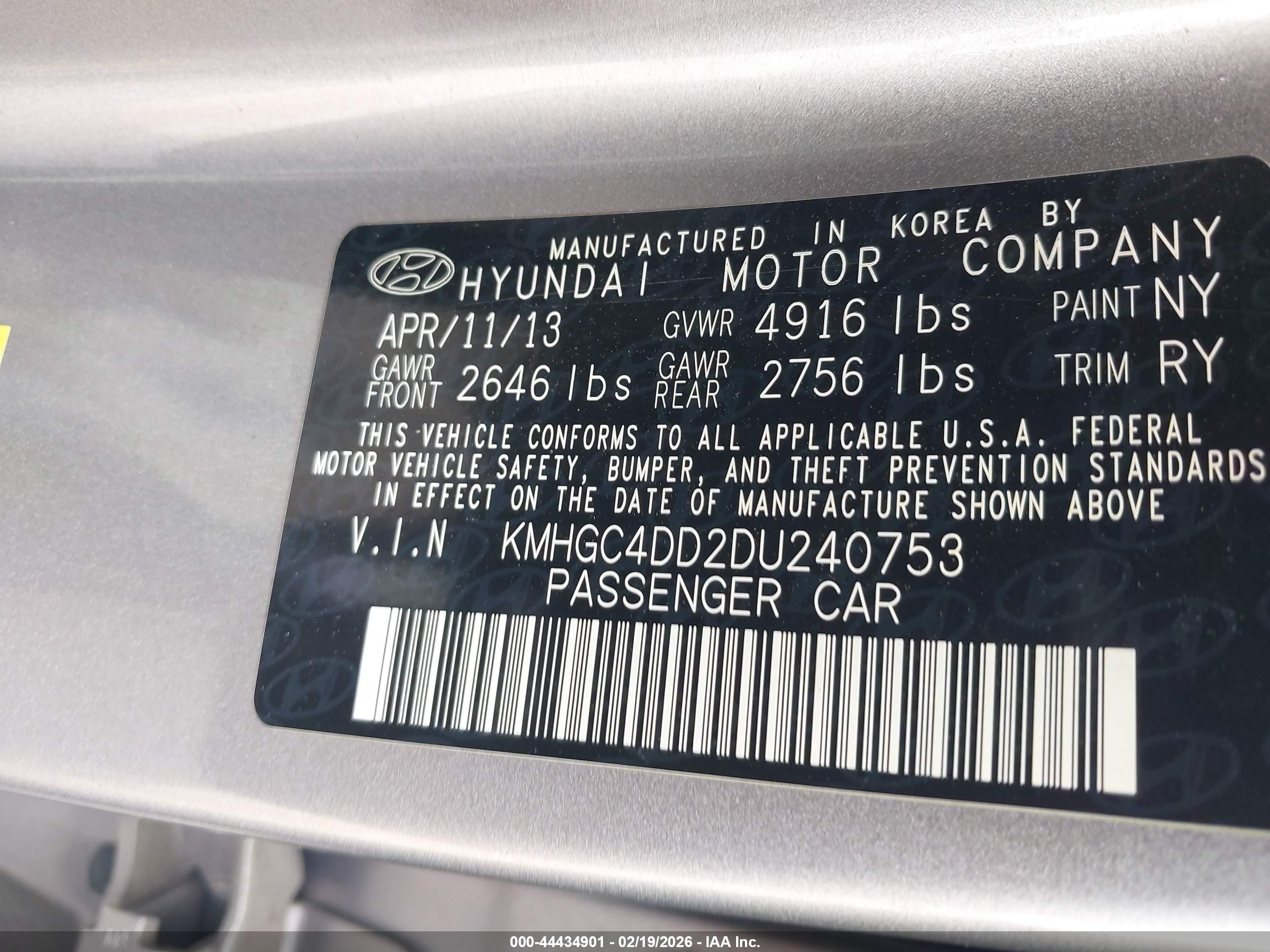 HYUNDAI GENESIS image 9