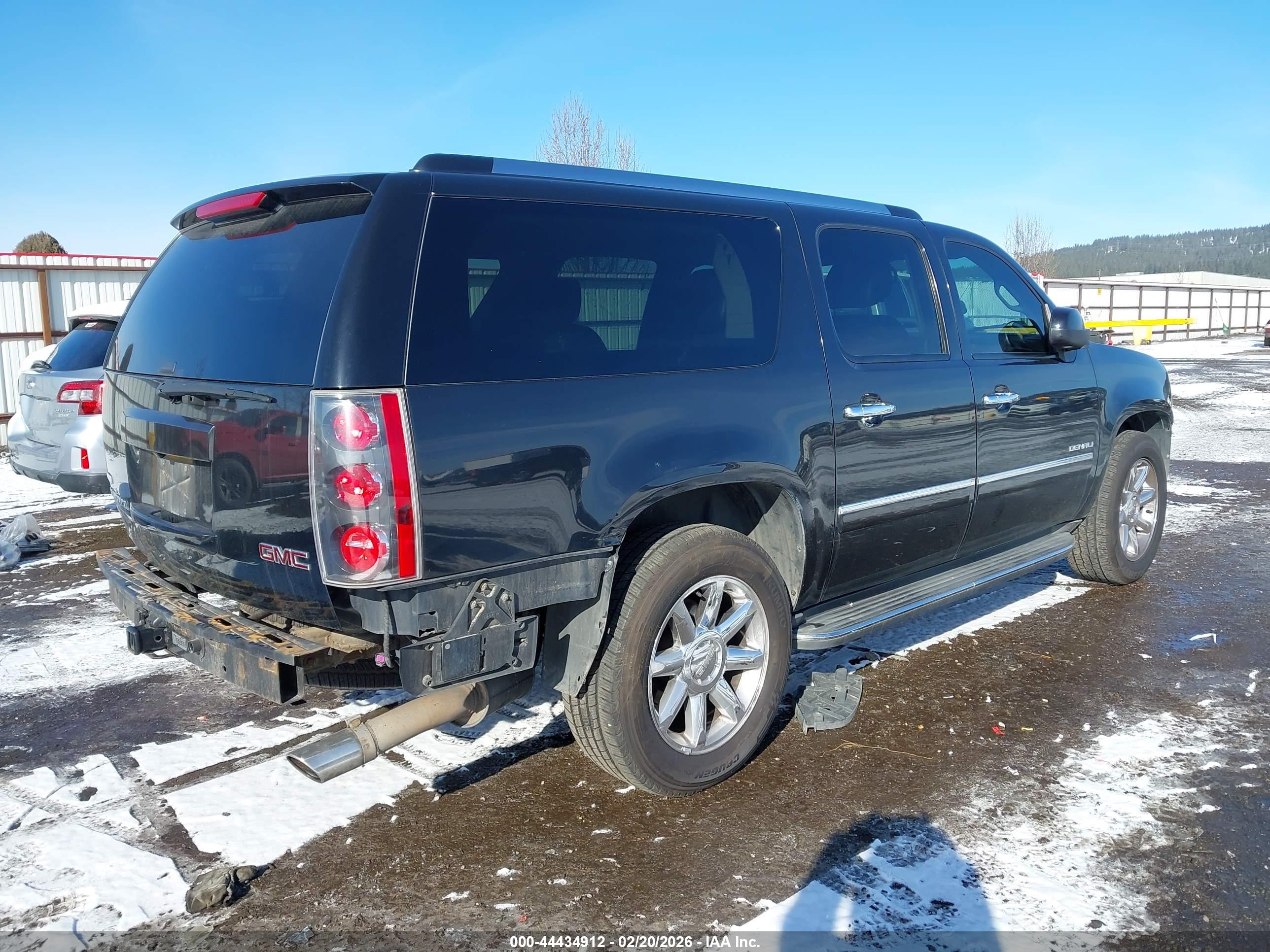 GMC YUKON image 4
