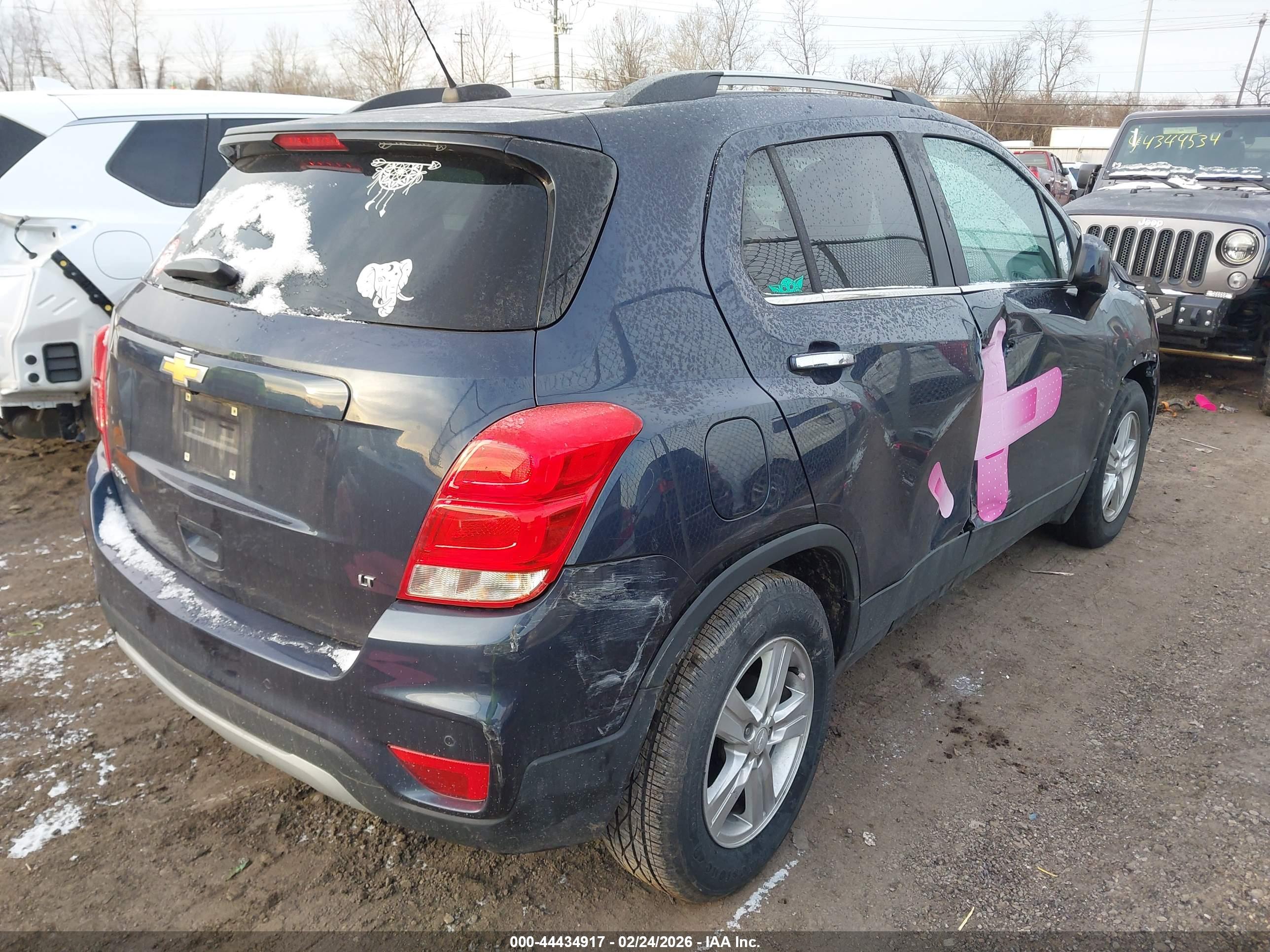 CHEVROLET TRAX image 4
