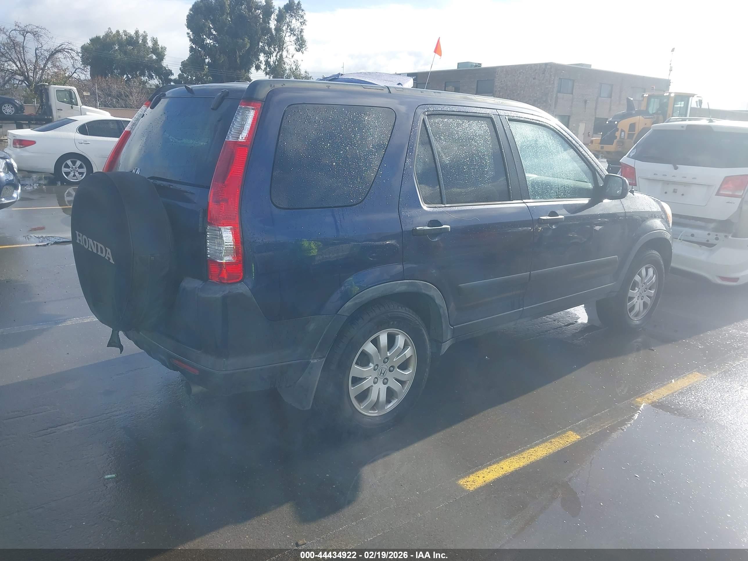 HONDA CR-V image 4