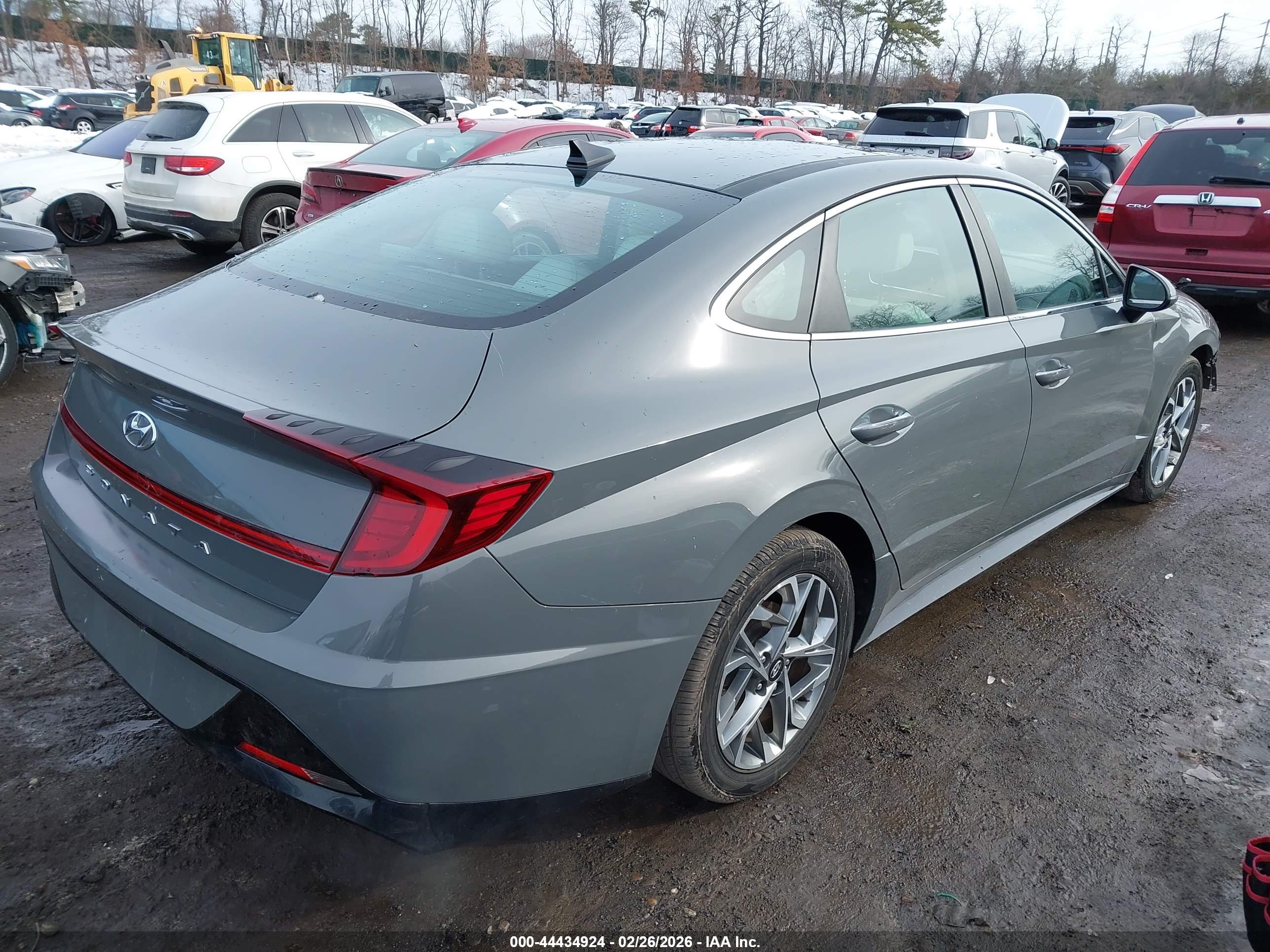 HYUNDAI SONATA image 4