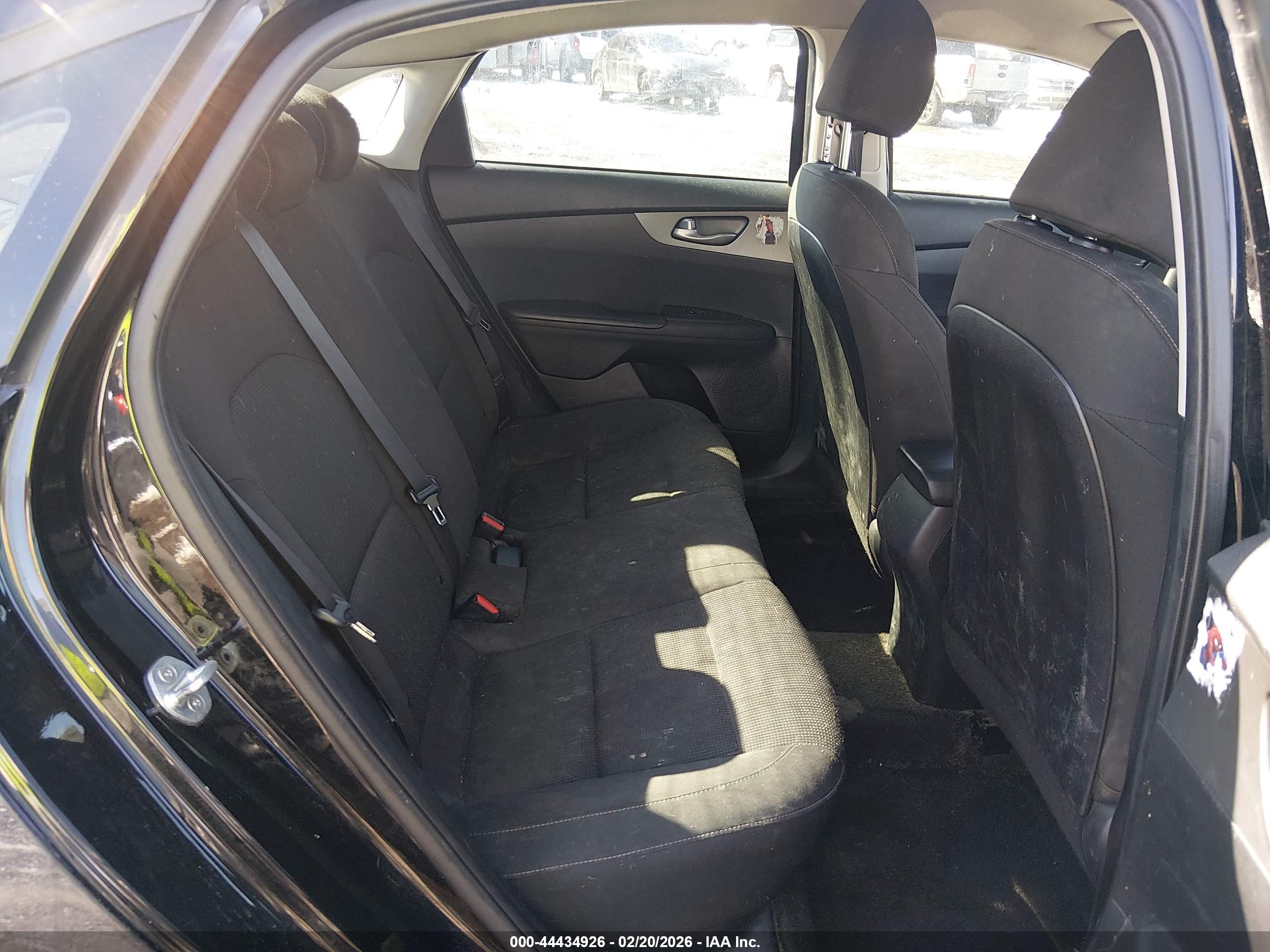 KIA FORTE image 8