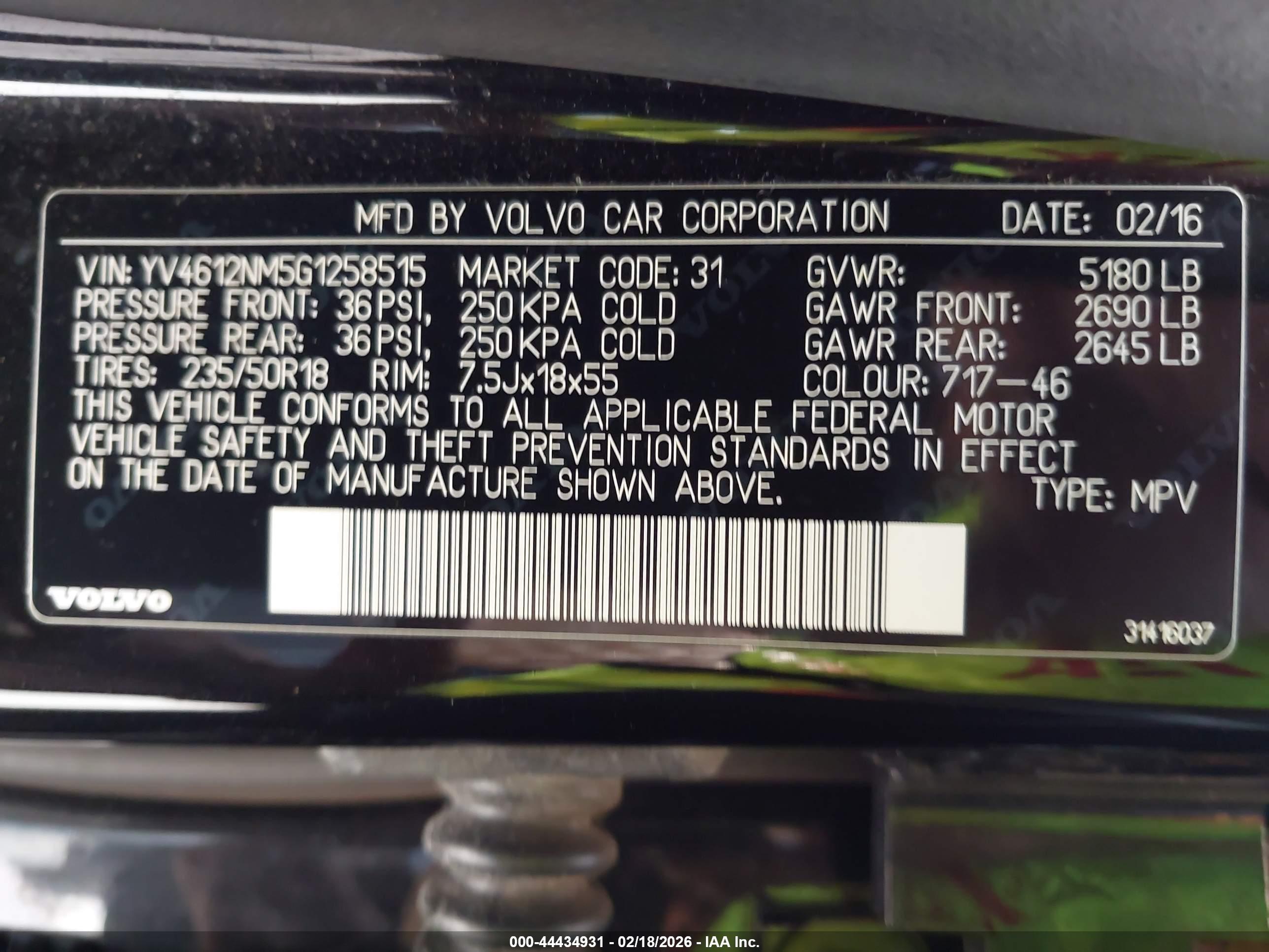 VOLVO XC70 image 9