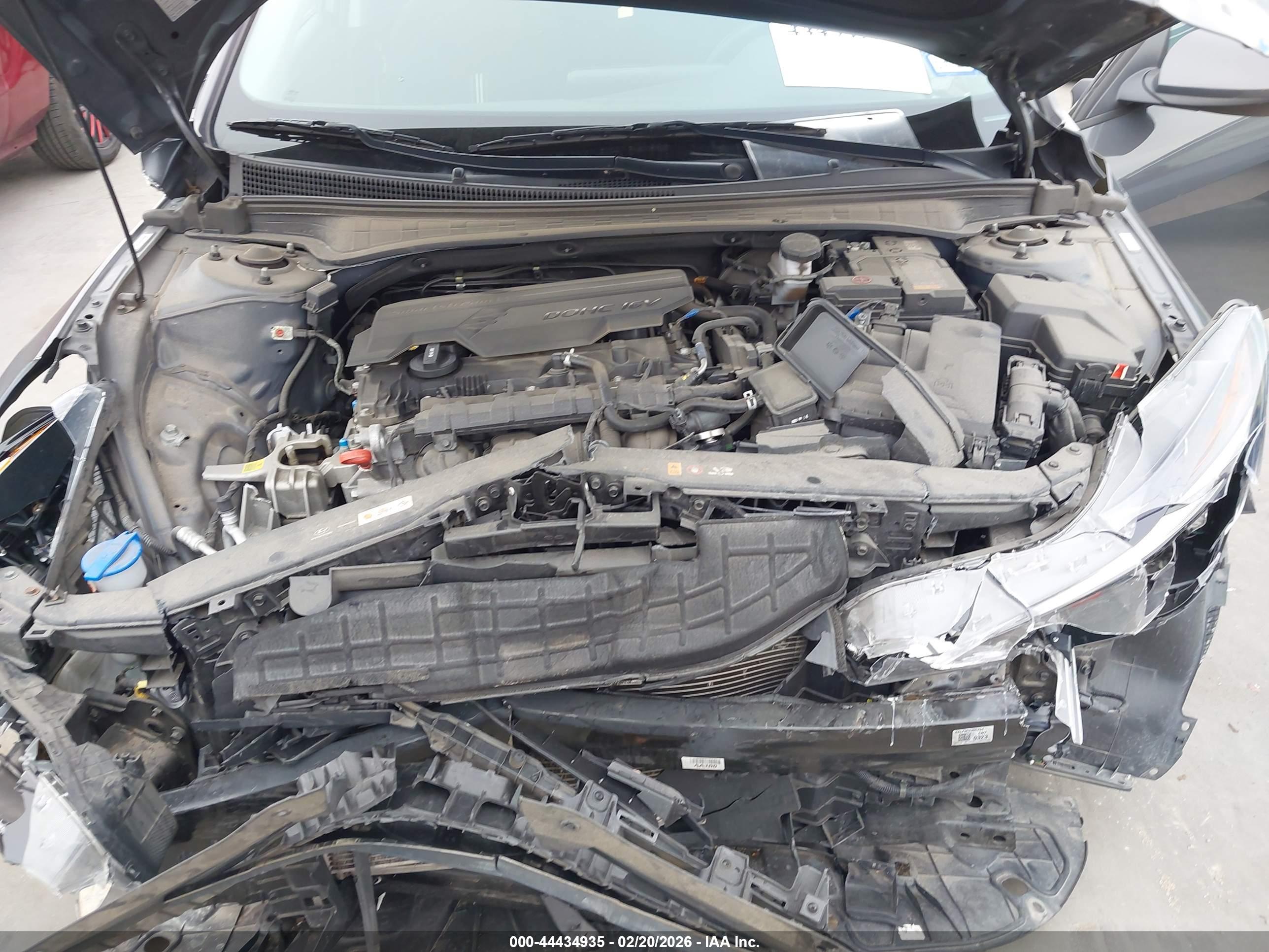 HYUNDAI ELANTRA image 10
