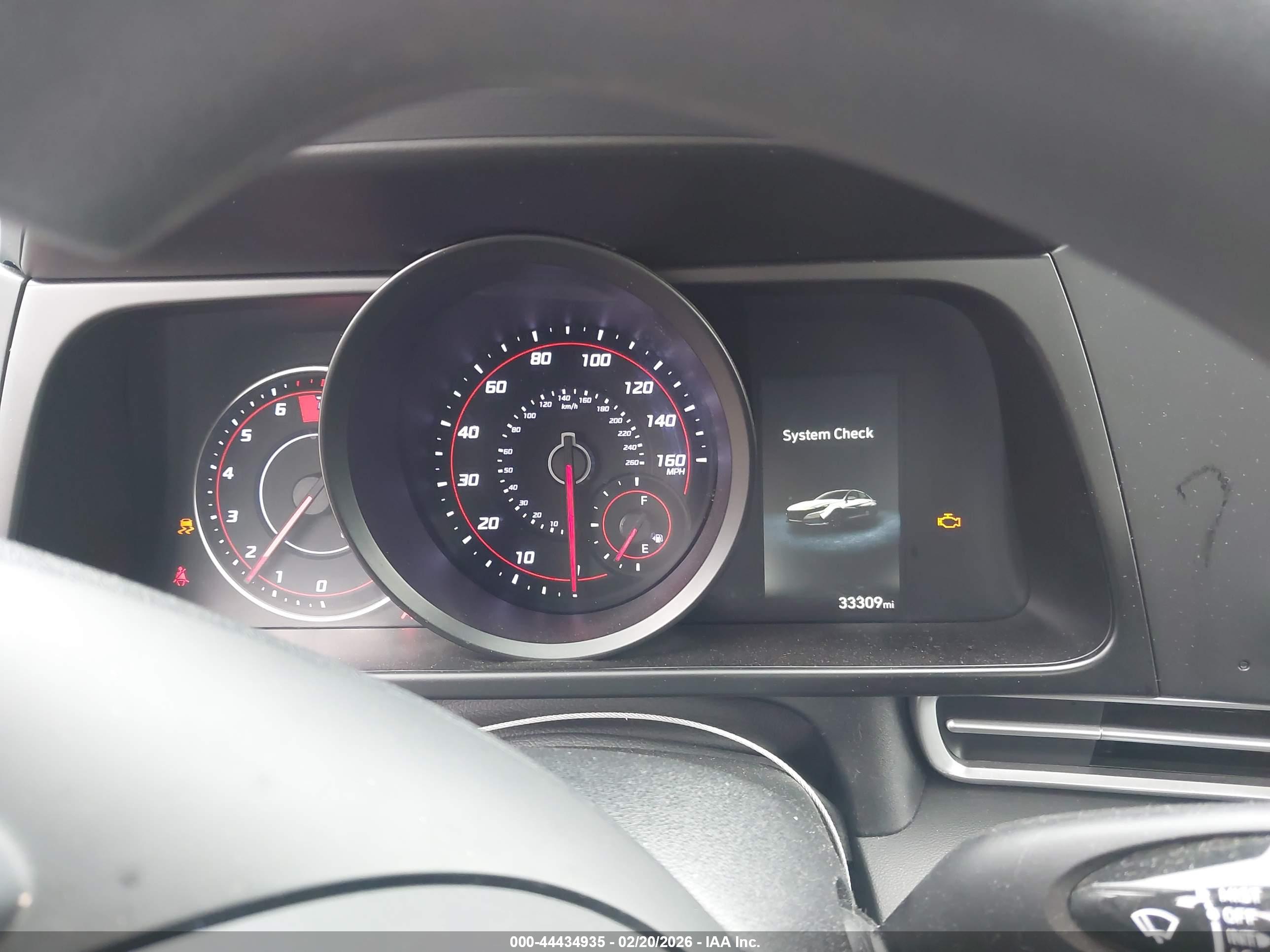 HYUNDAI ELANTRA image 7