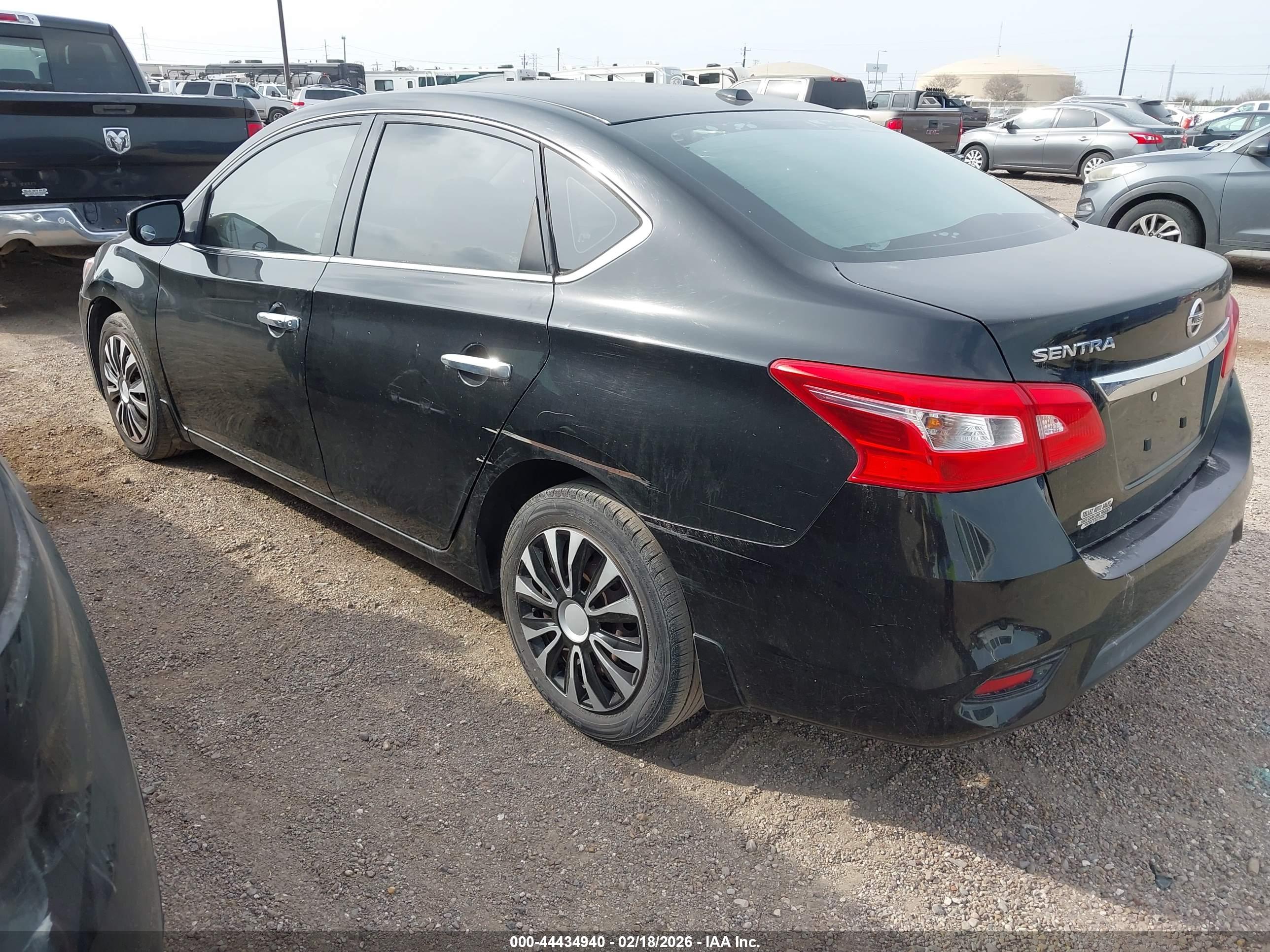 NISSAN SENTRA image 3