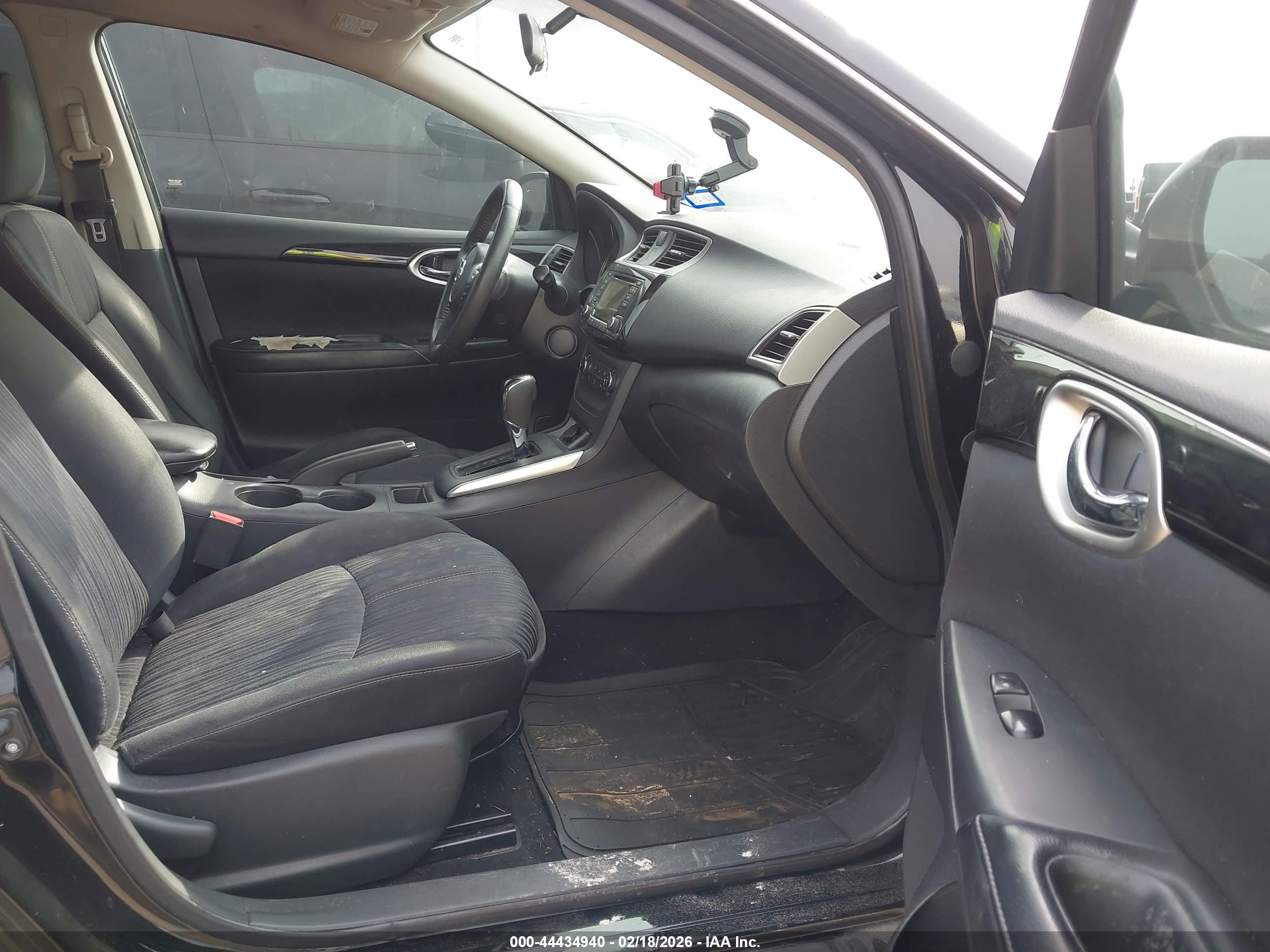 NISSAN SENTRA image 5
