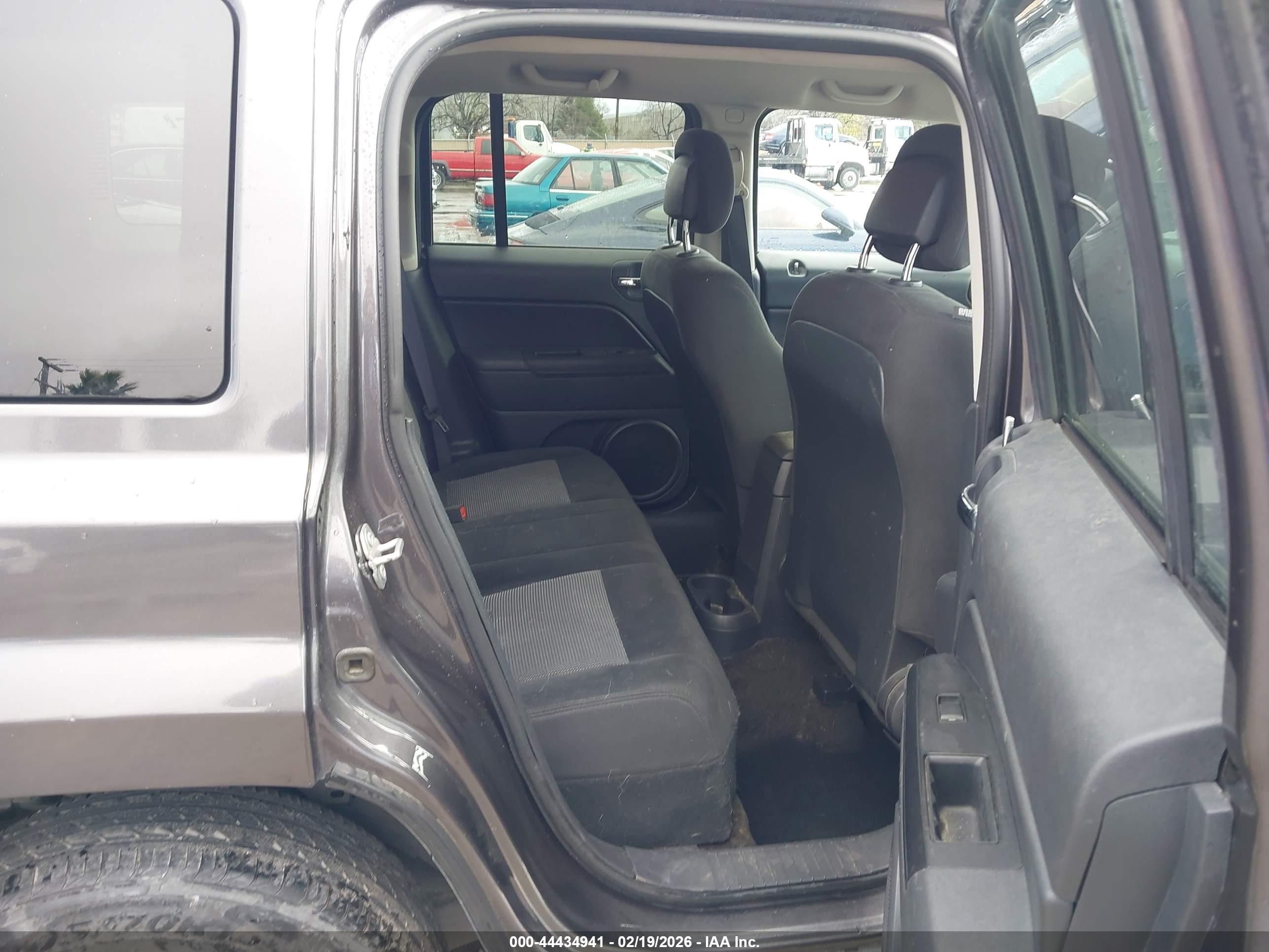 JEEP PATRIOT image 8