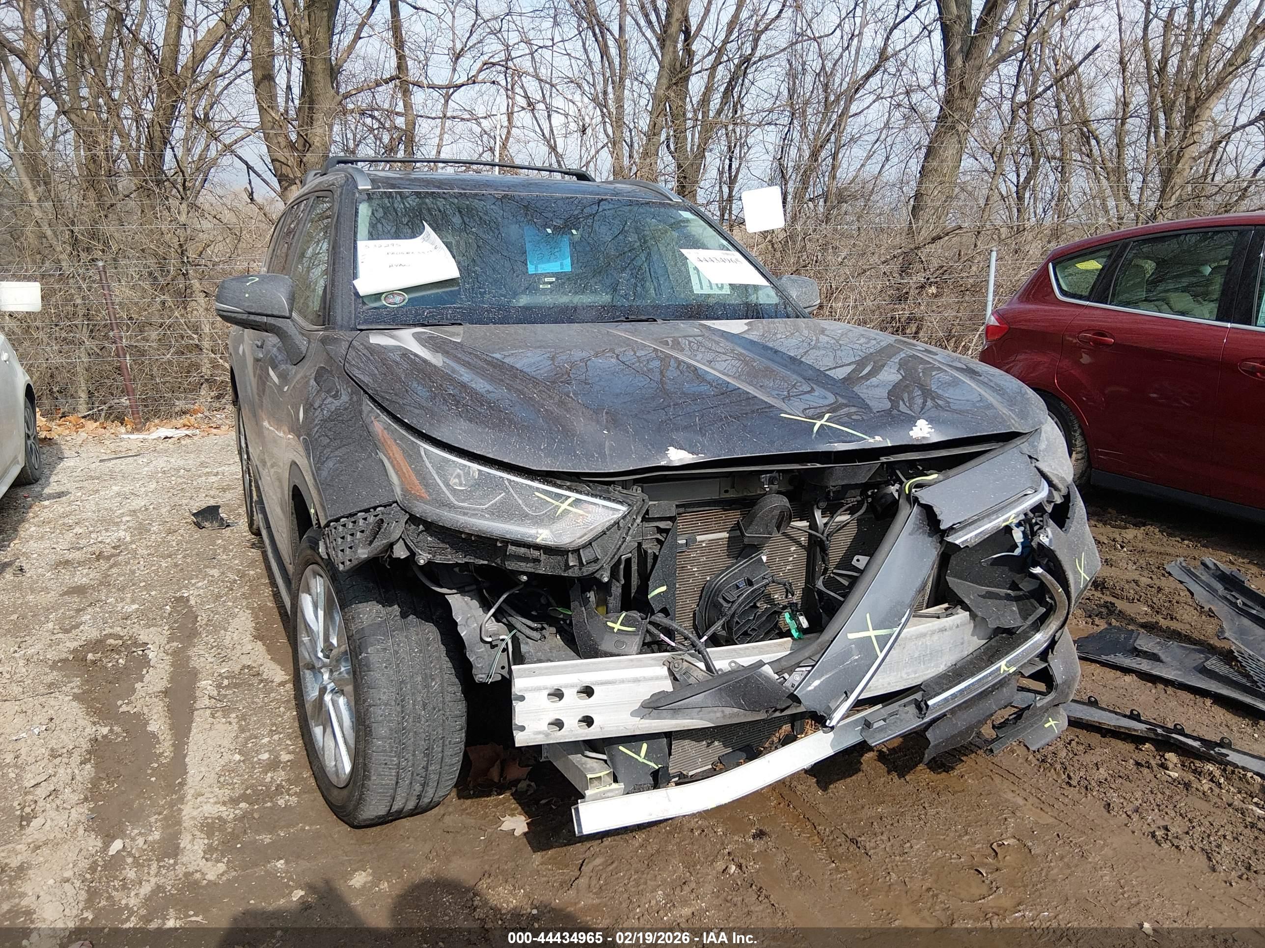 TOYOTA HIGHLANDER image 6