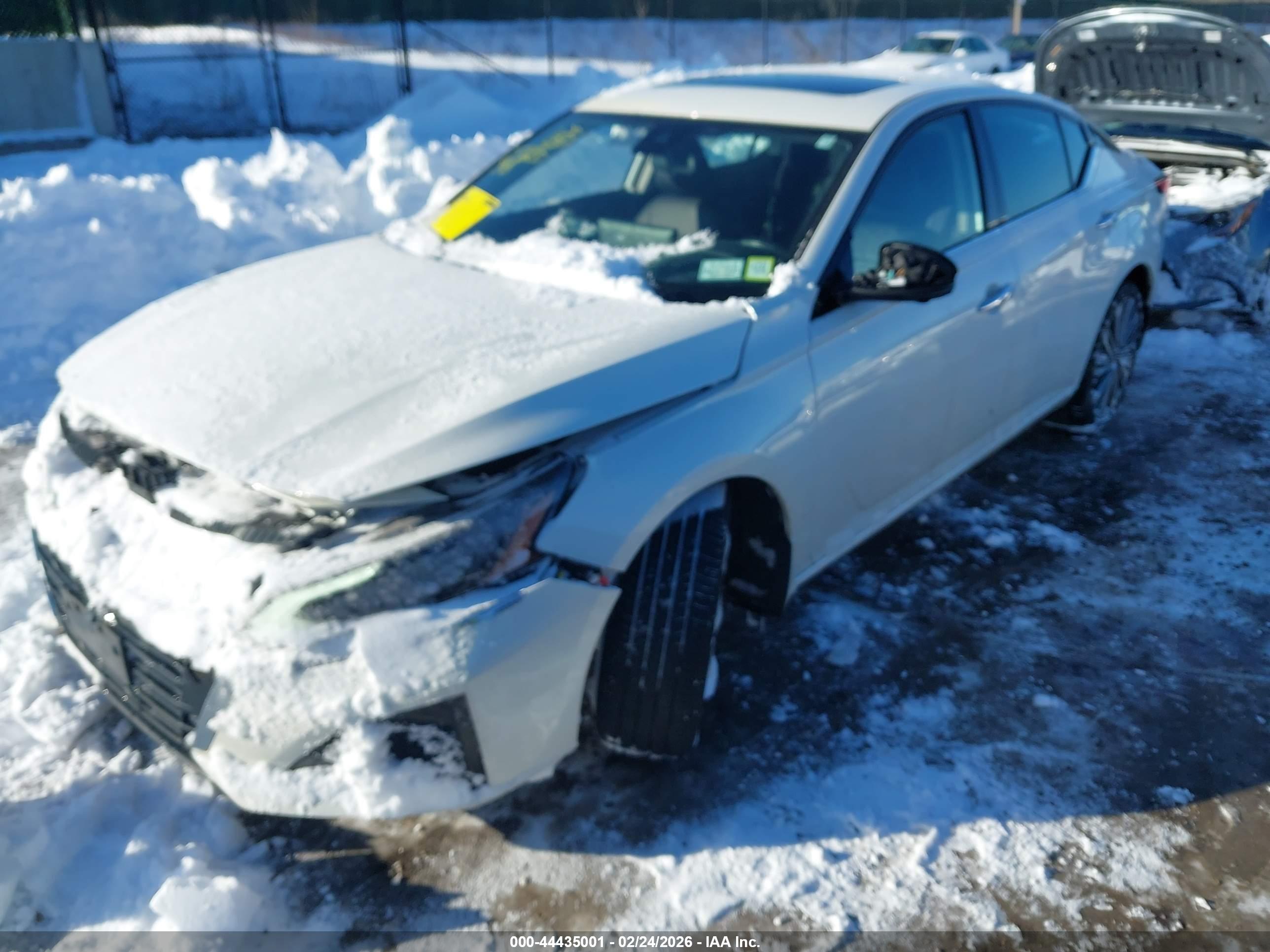 NISSAN ALTIMA image 2