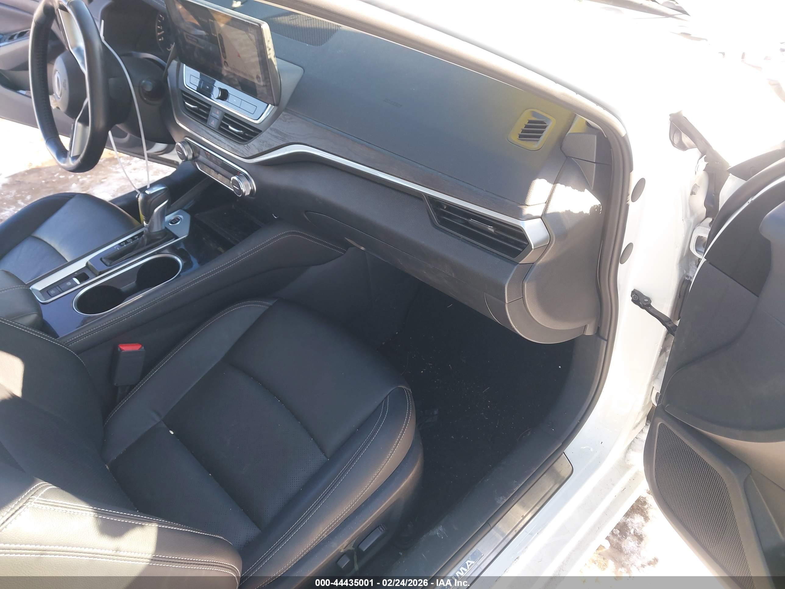 NISSAN ALTIMA image 5